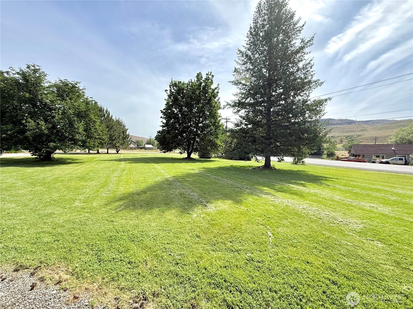 1879 Old Hwy 97 Property Photo 33