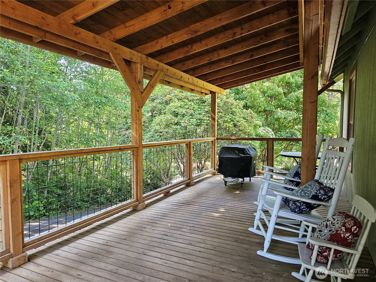321 E Beck Street Property Photo 4