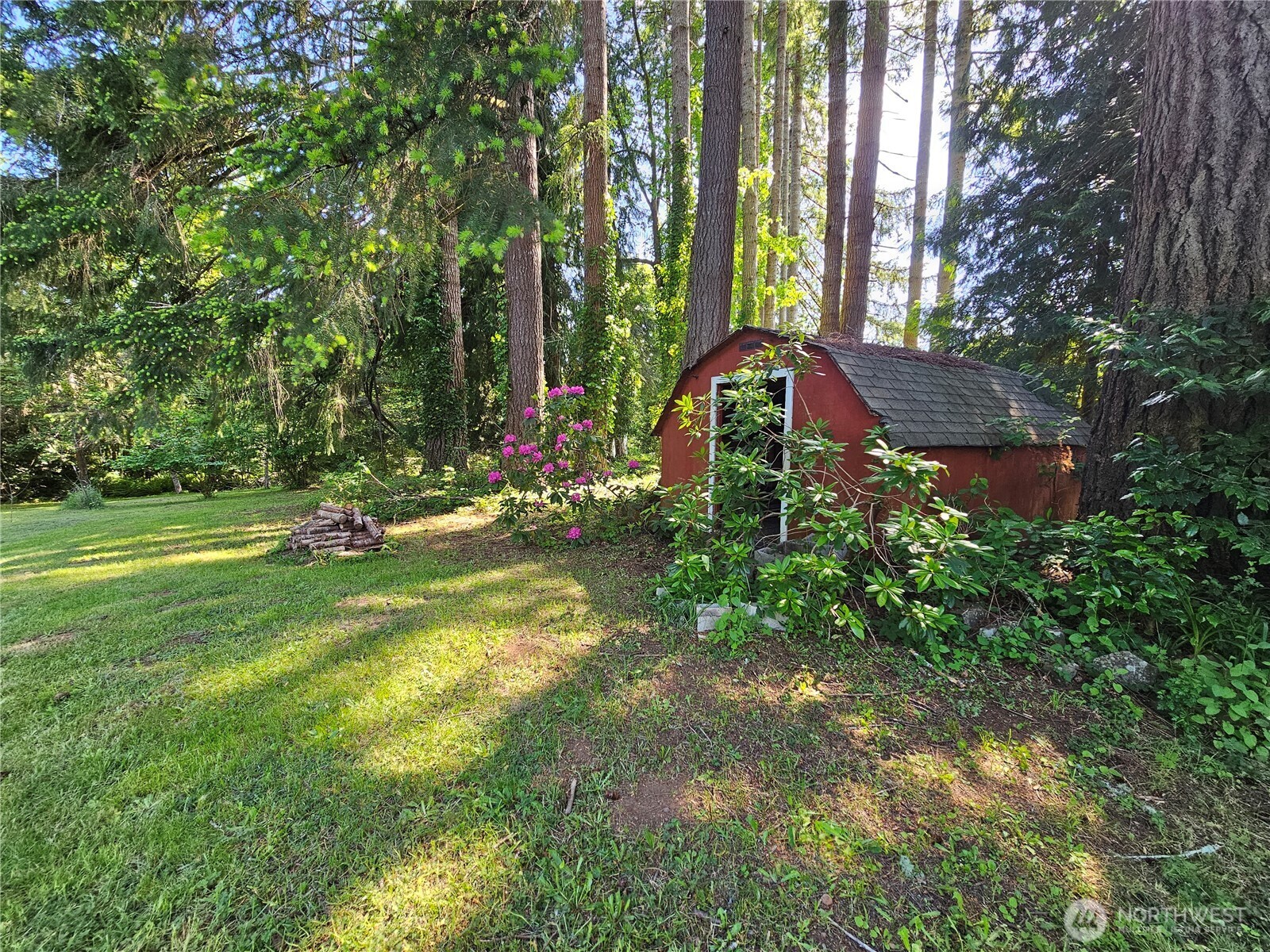 321 E Beck Street Property Photo 15