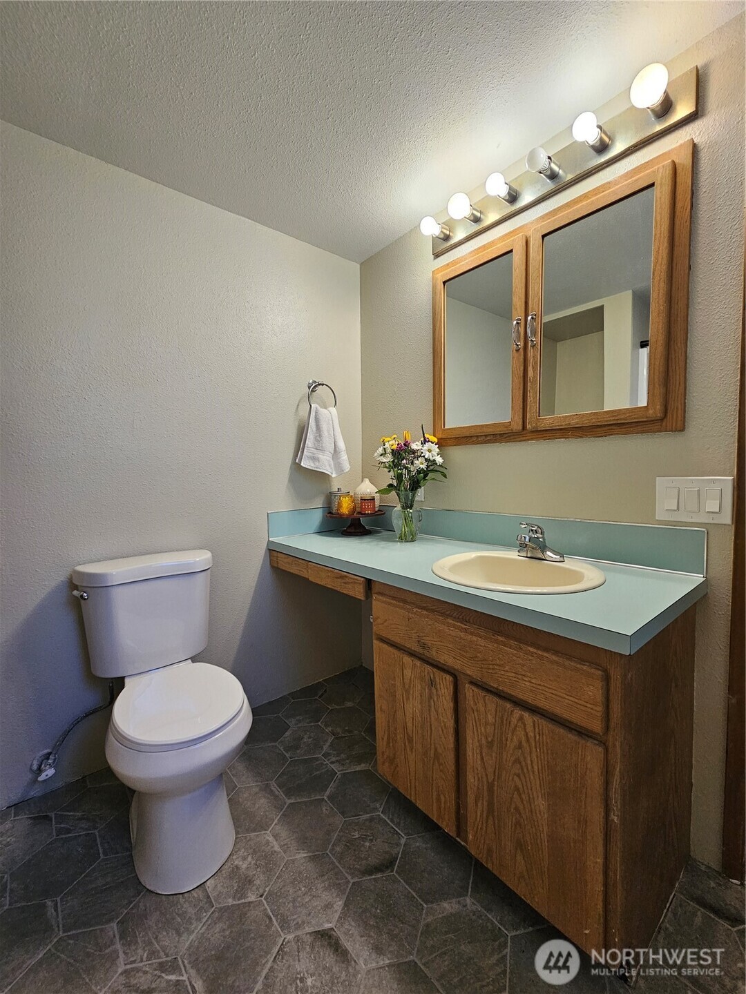 321 E Beck Street Property Photo 29