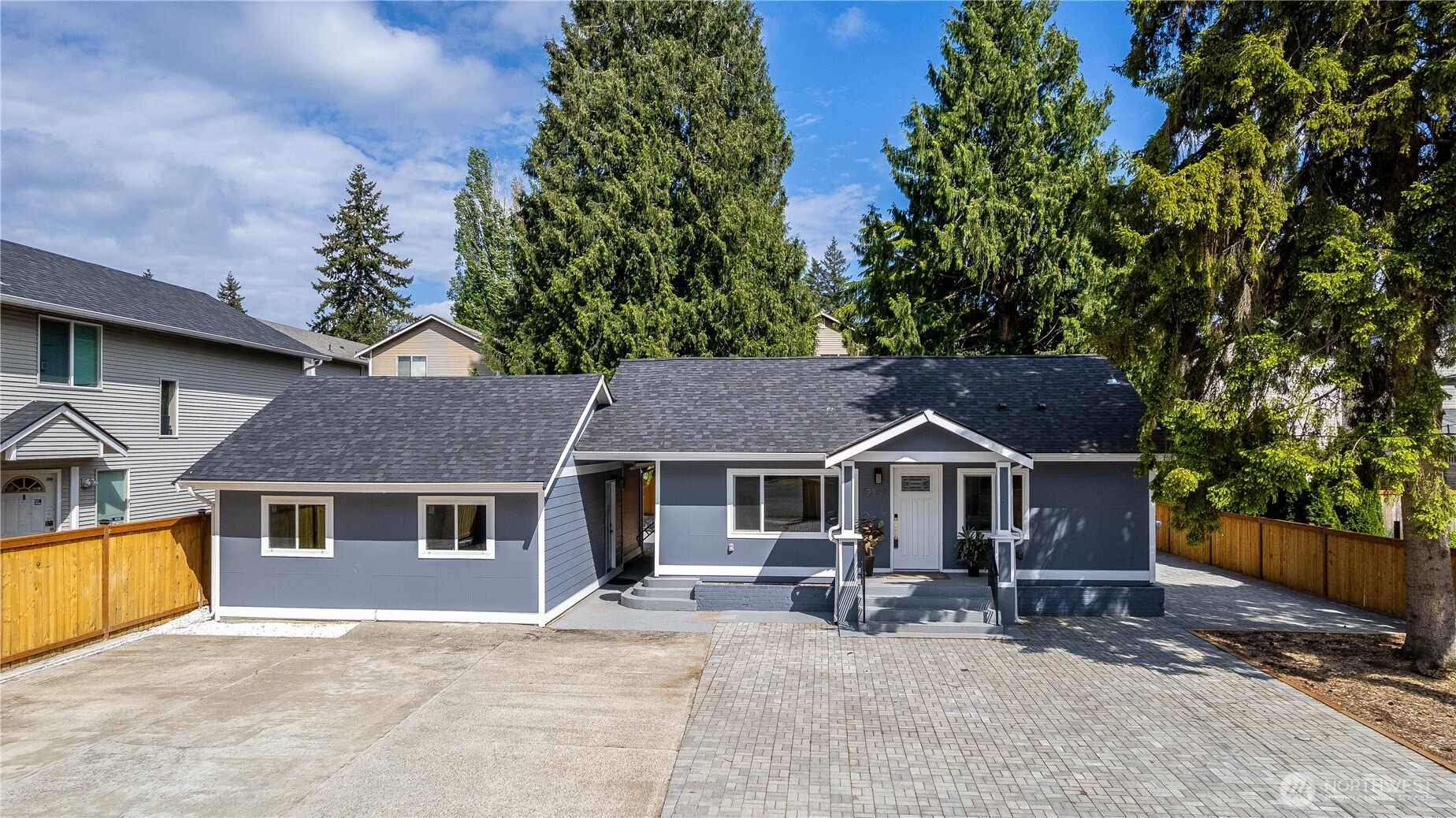 12260 3rd Avenue Property Photo 1
