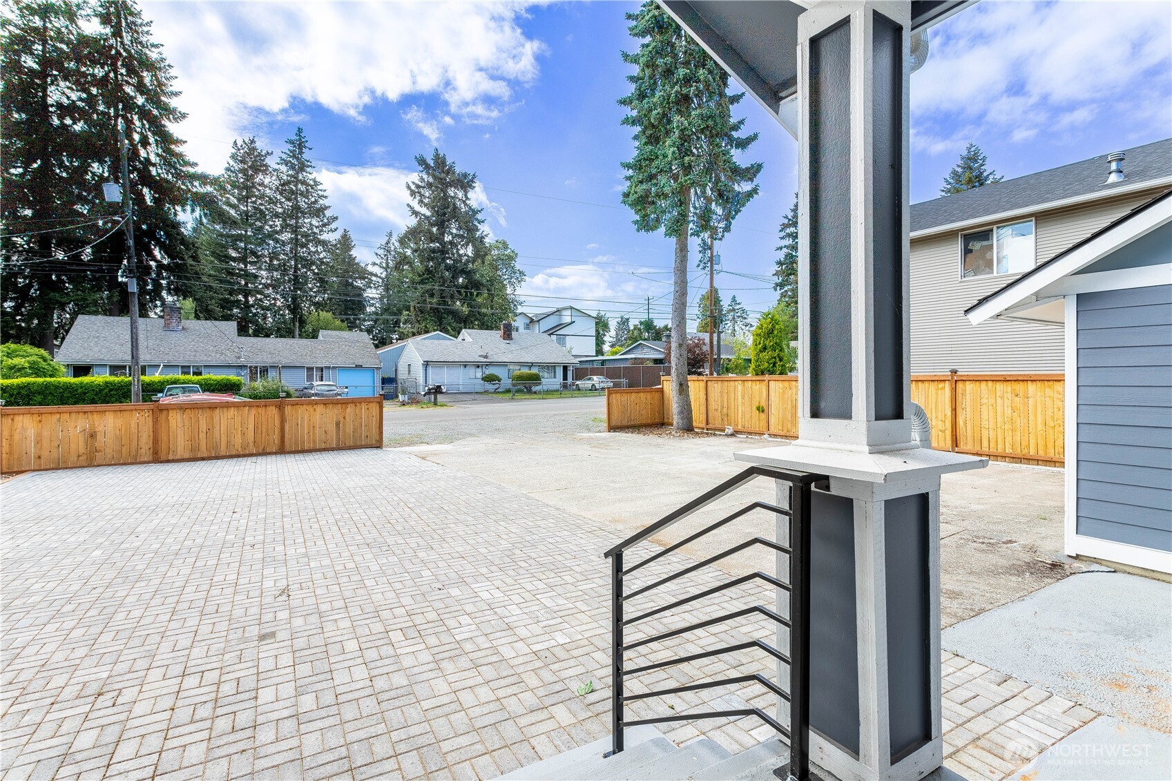 12260 3rd Avenue Property Photo 16