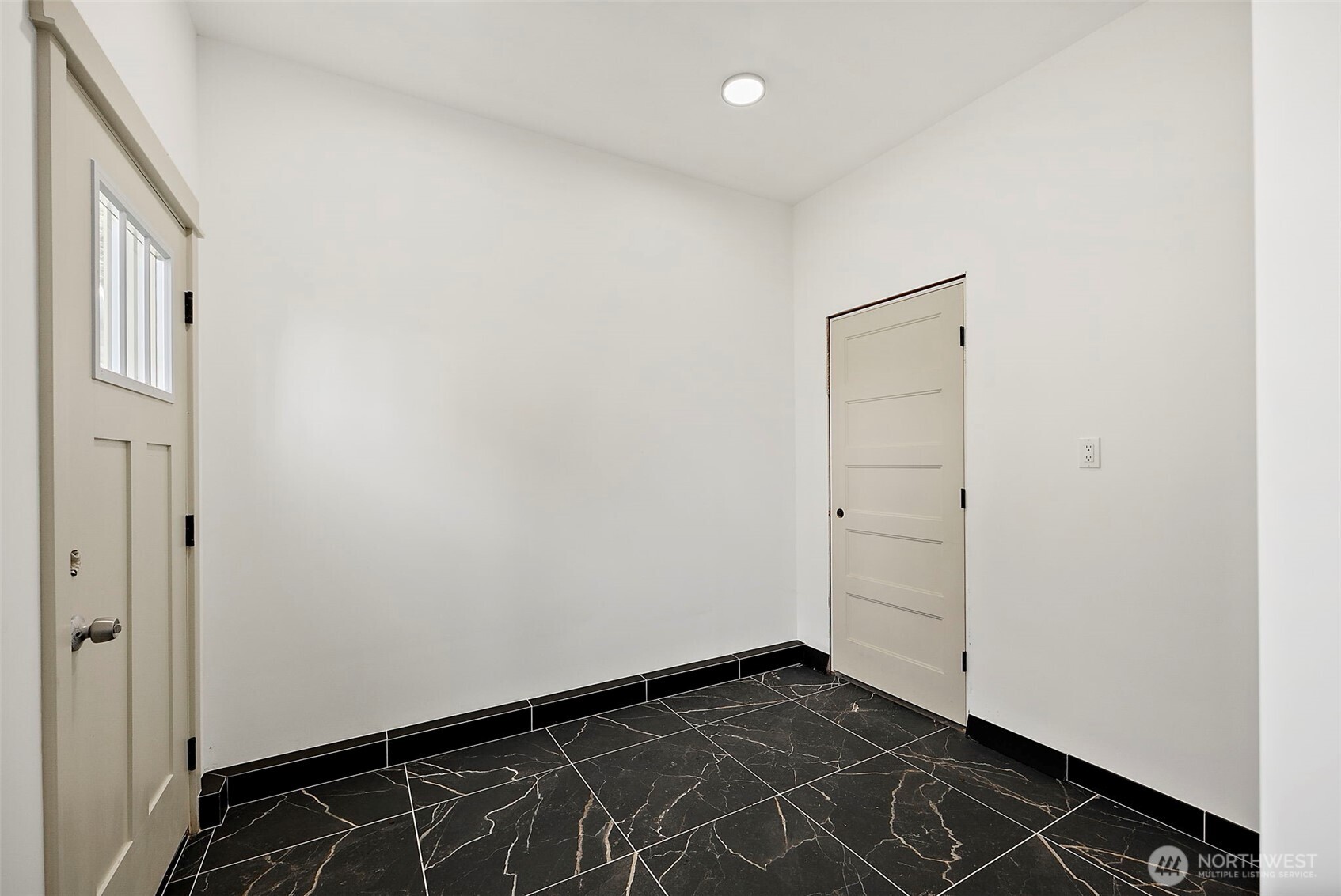 7544 Sandy Point Beach Road Property Photo 19