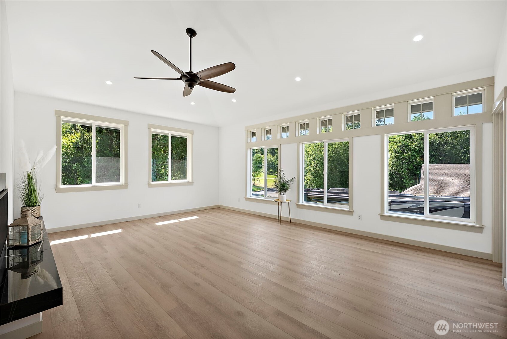7544 Sandy Point Beach Road Property Photo 20