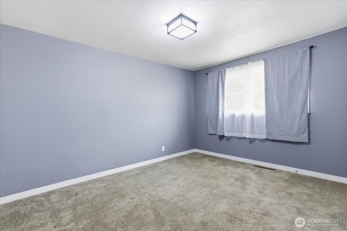 262 N Earl Road Property Photo 10