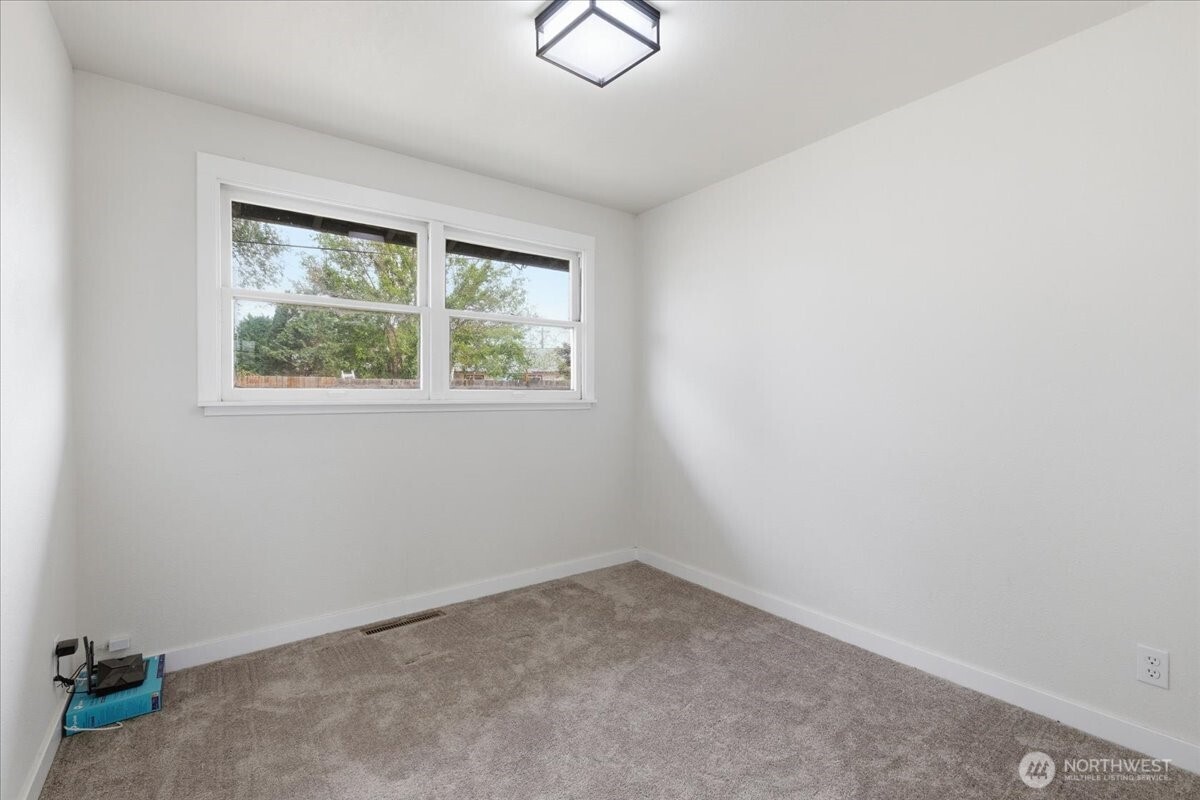 262 N Earl Road Property Photo 11