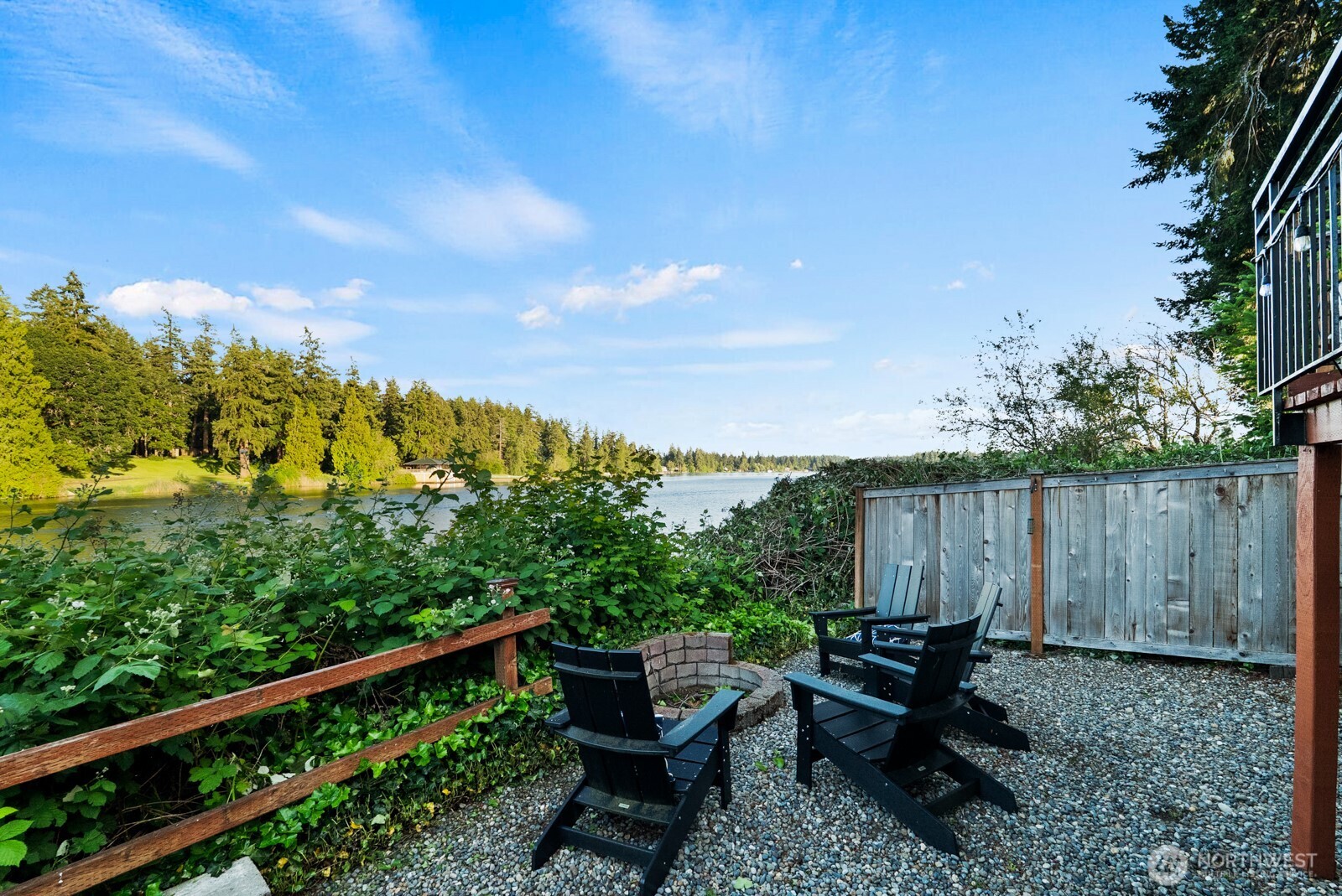 1024 Mountain View Boulevard Property Photo 35