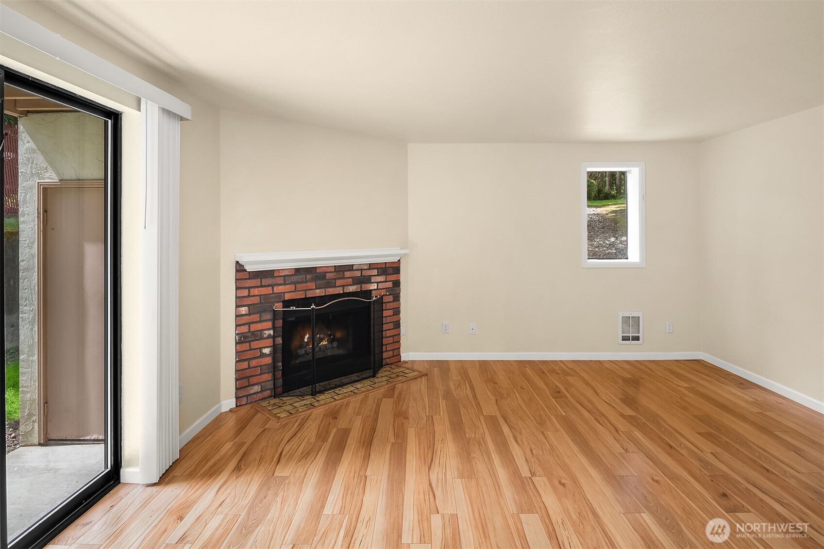 17413 119th Lane F13 Property Photo 6