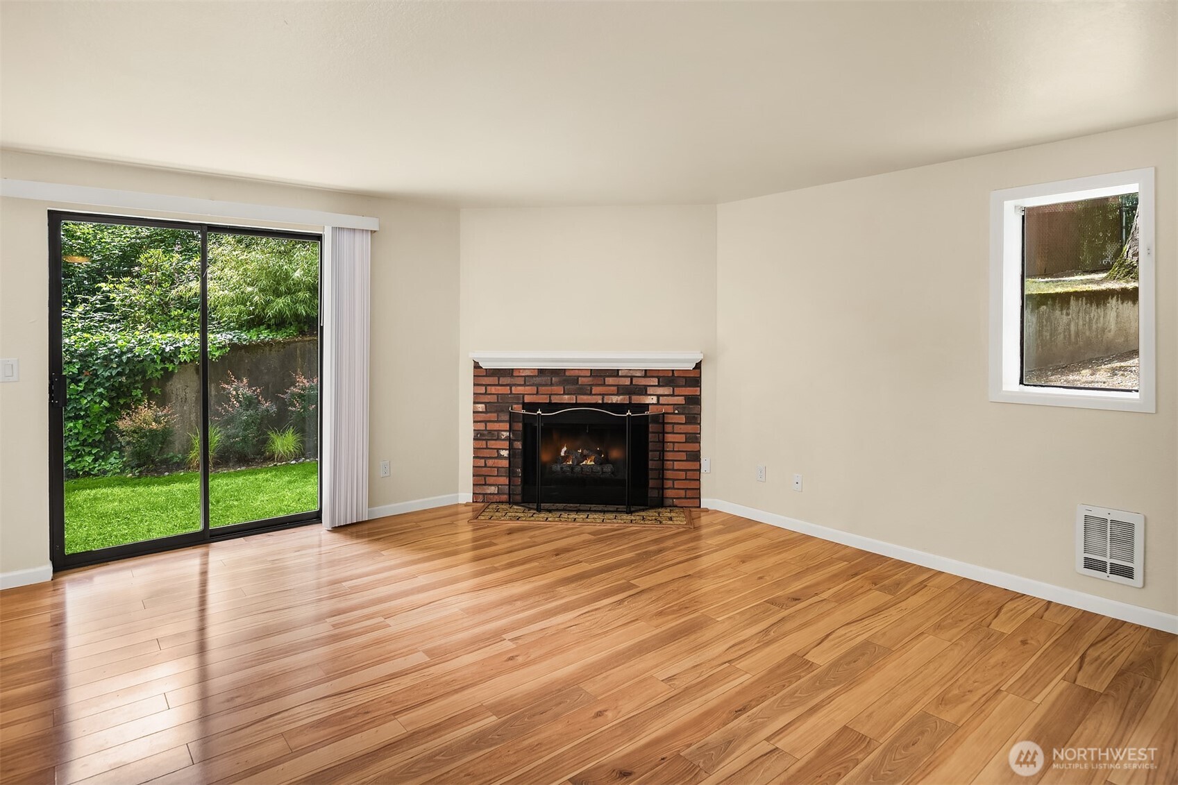 17413 119th Lane F13 Property Photo 7