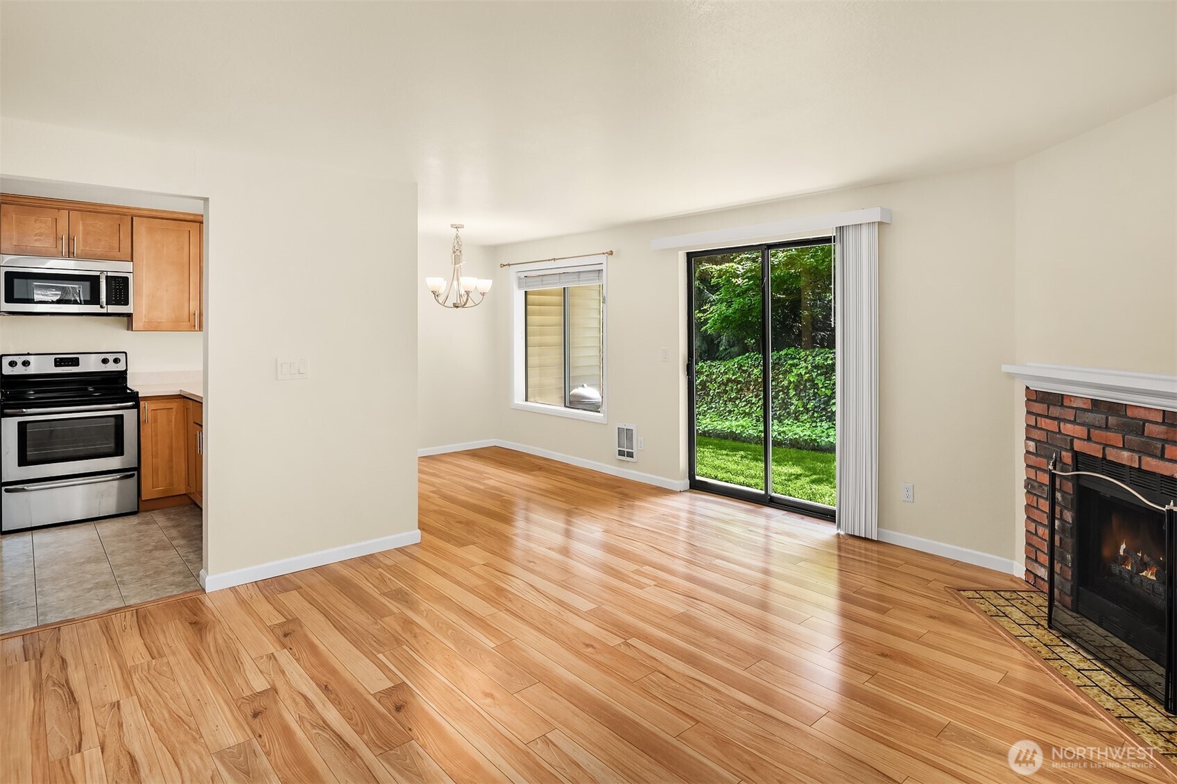 17413 119th Lane F13 Property Photo 8
