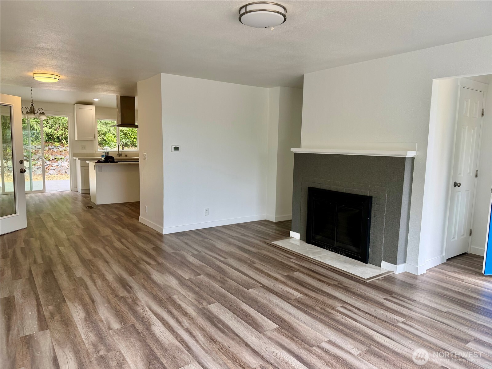 3252 Herren Avenue Property Photo 3
