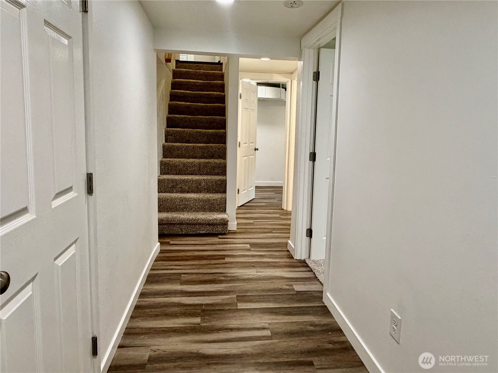 3252 Herren Avenue Property Photo 17