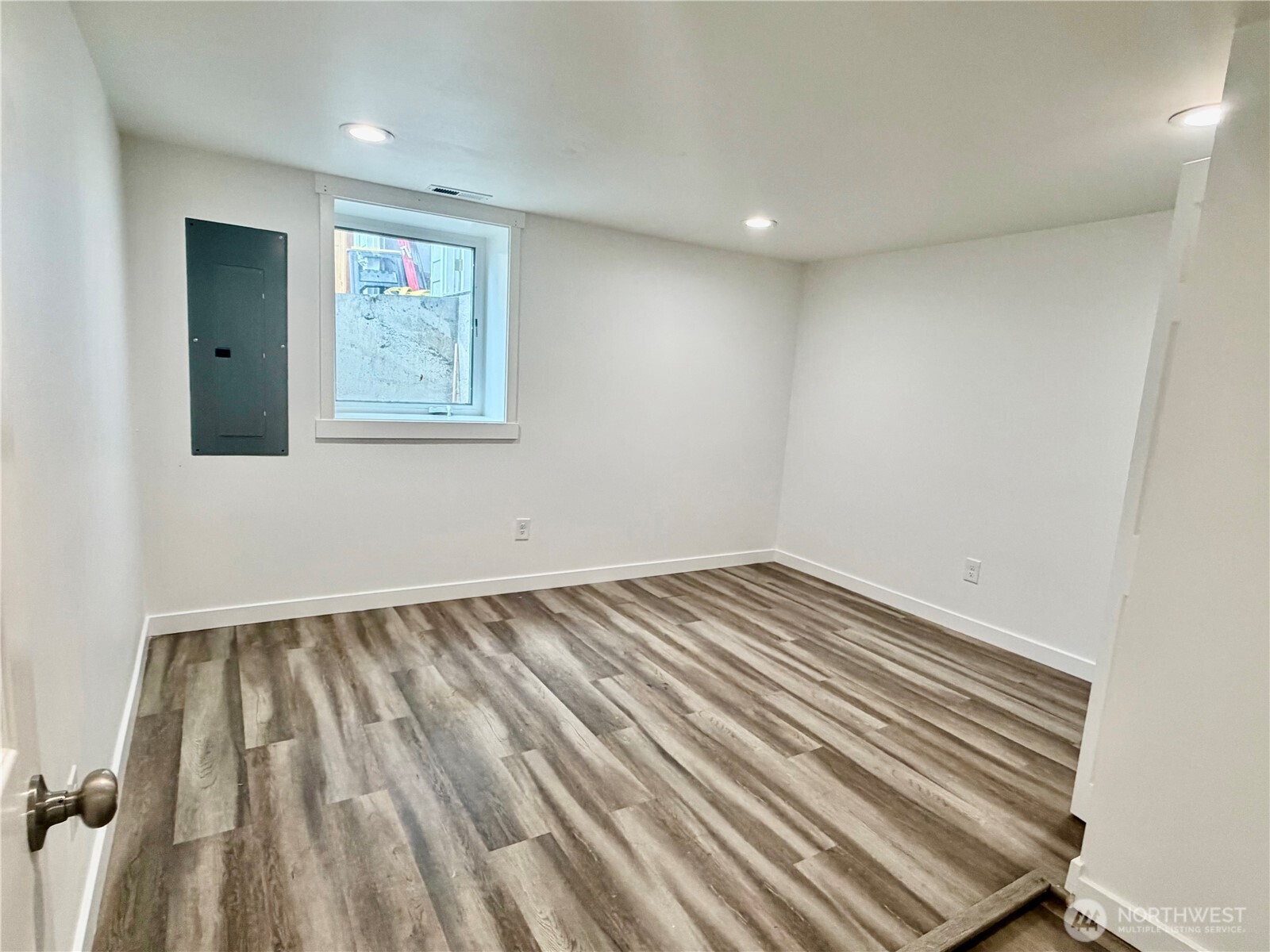 3252 Herren Avenue Property Photo 18