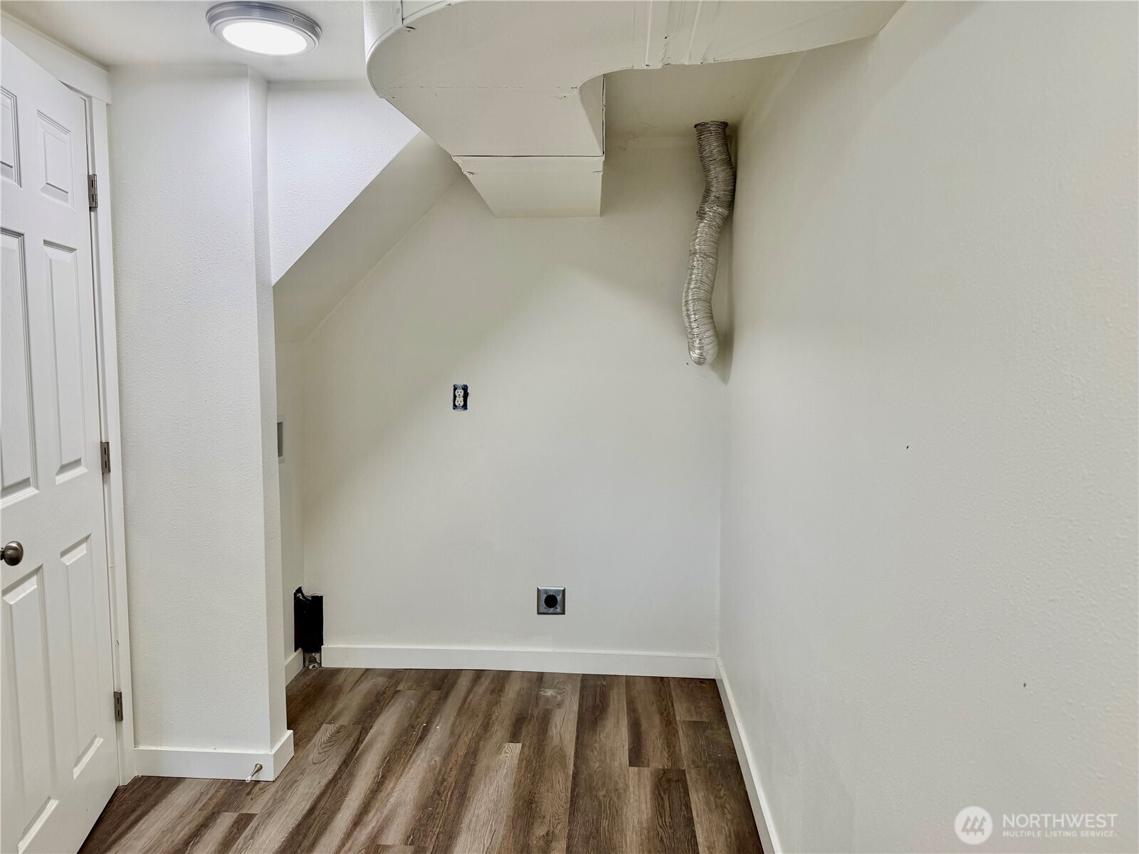 3252 Herren Avenue Property Photo 19