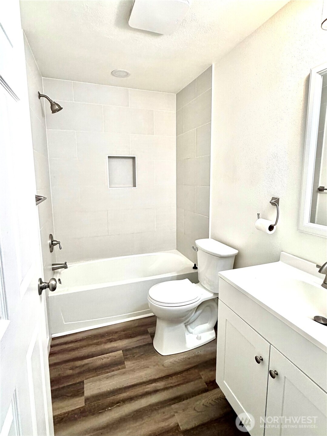 3252 Herren Avenue Property Photo 20