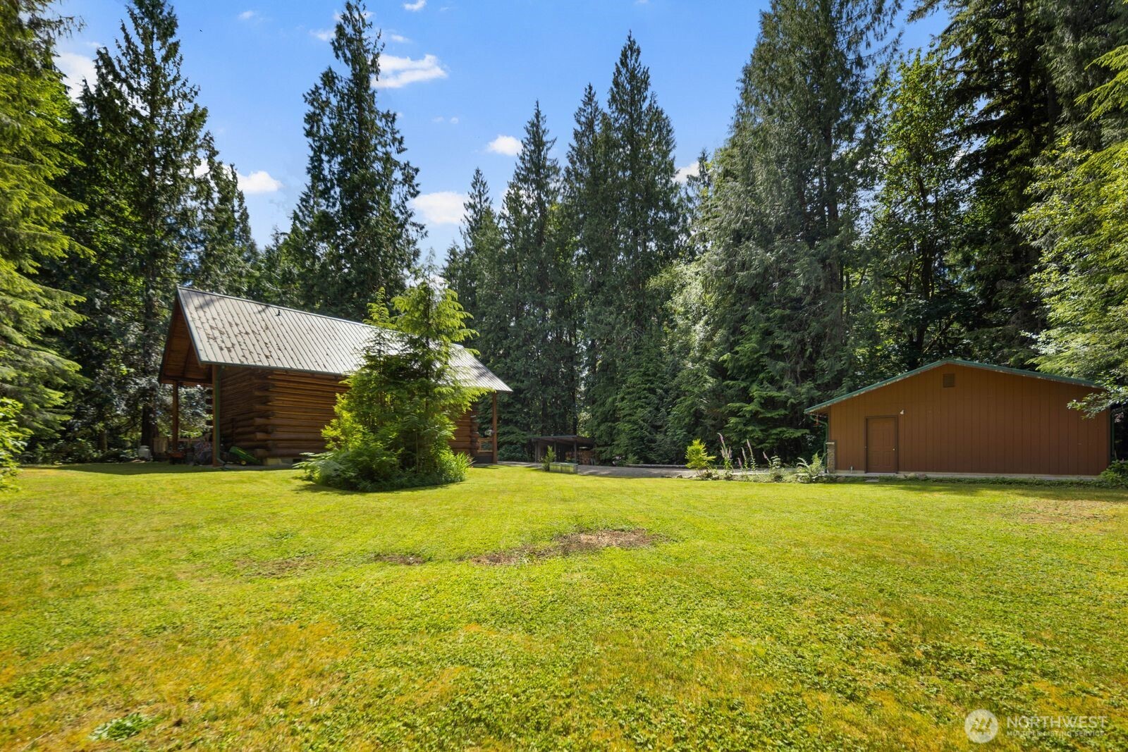 129 N Lake Roesiger Road Property Photo 4