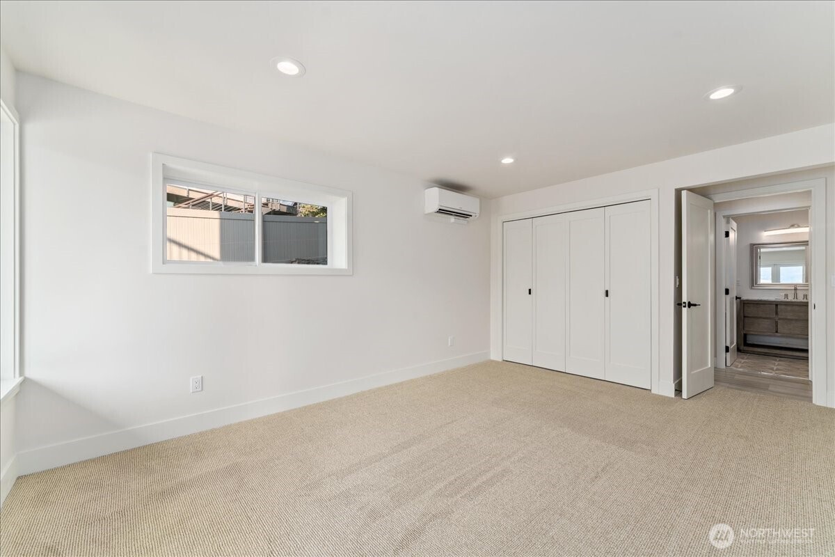 755 Wapato Way Property Photo 29