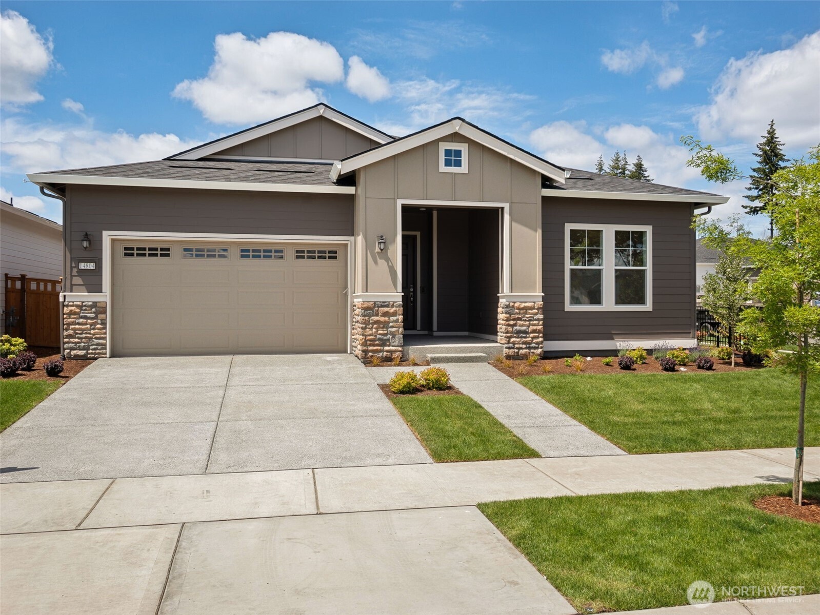 14804 206th Avenue 2557 Property Photo 3