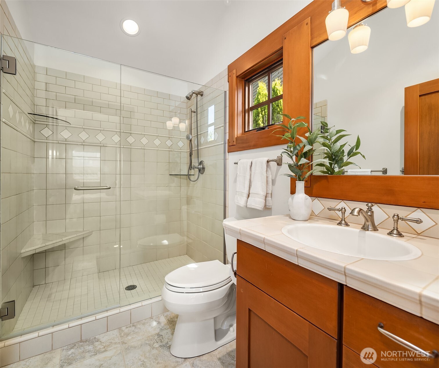 4174 Beach Drive Property Photo 20