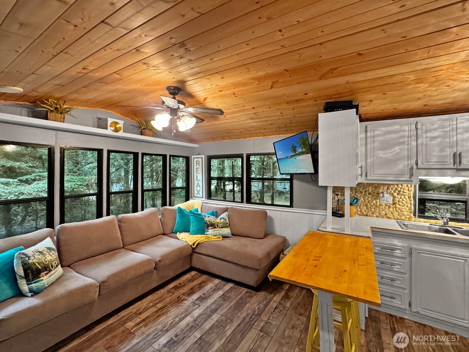 160 3 Big River Boulevard Property Photo 6