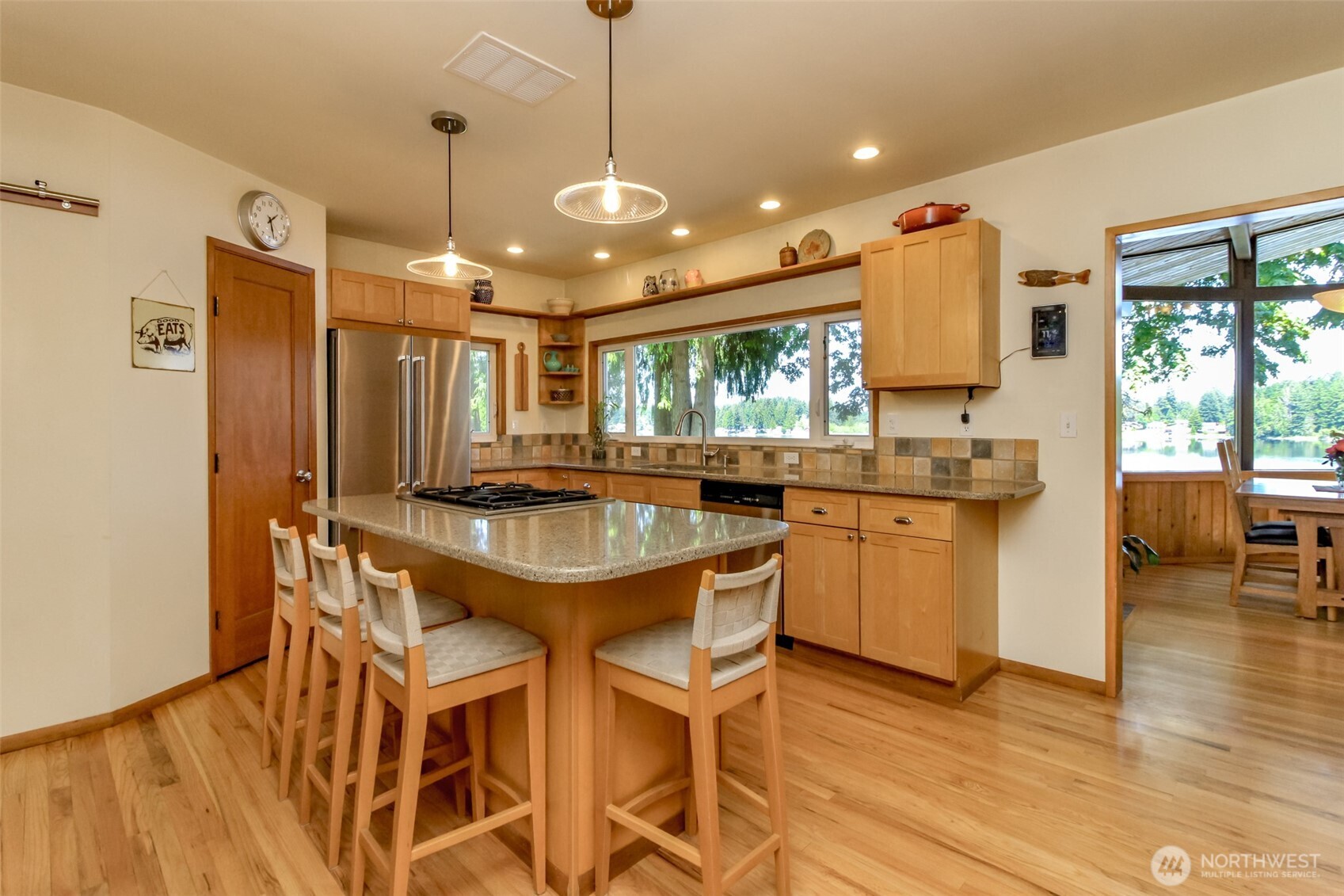 7902 Kelly Beach Road Property Photo 21