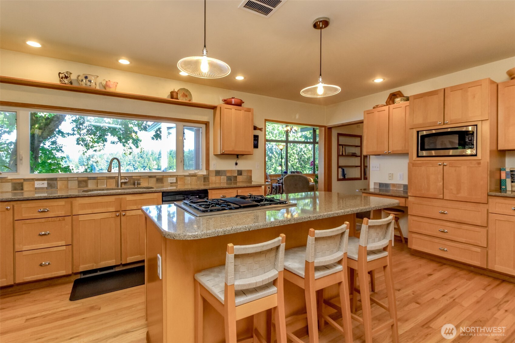 7902 Kelly Beach Road Property Photo 23