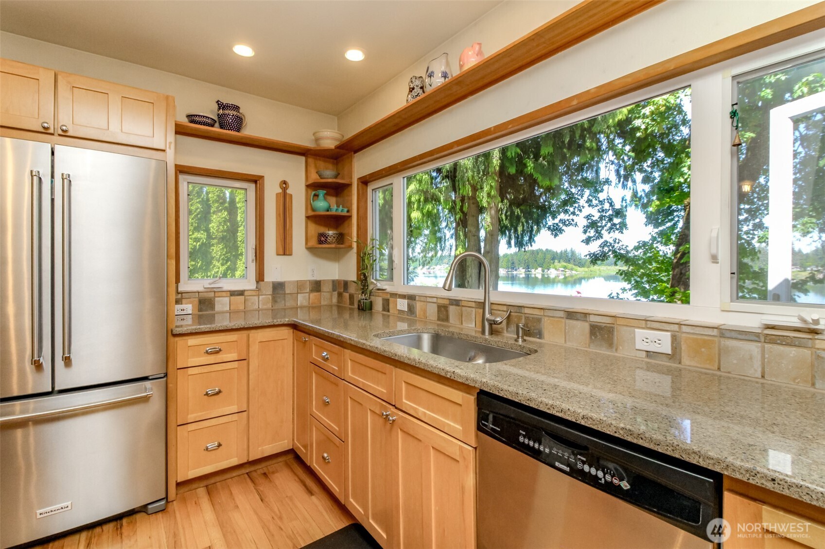 7902 Kelly Beach Road Property Photo 25
