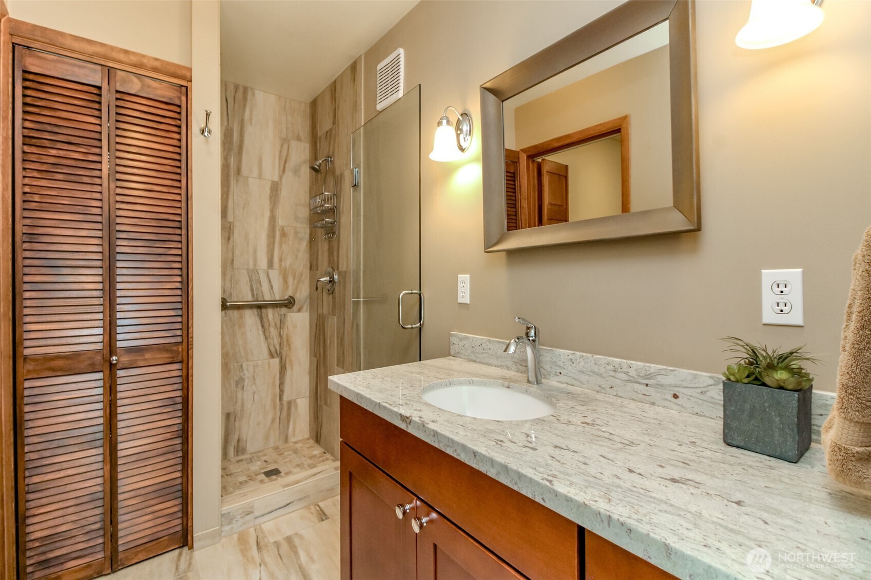 7902 Kelly Beach Road Property Photo 35