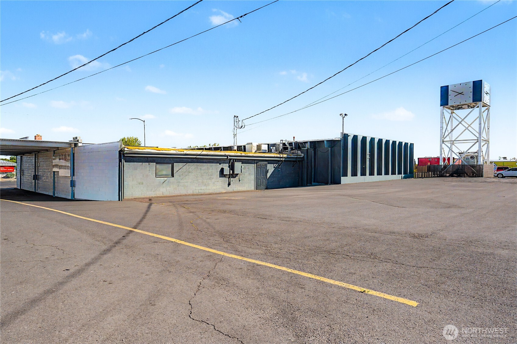 417 W Broadway Avenue Property Photo 11