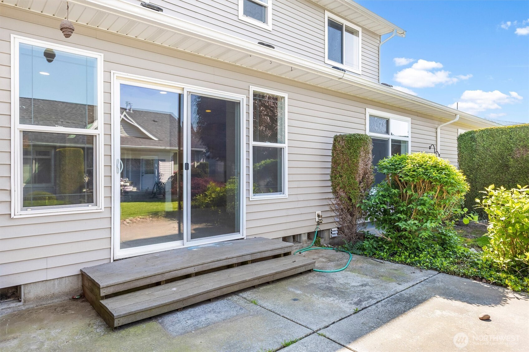 1149 Aaron Drive B Property Photo 16