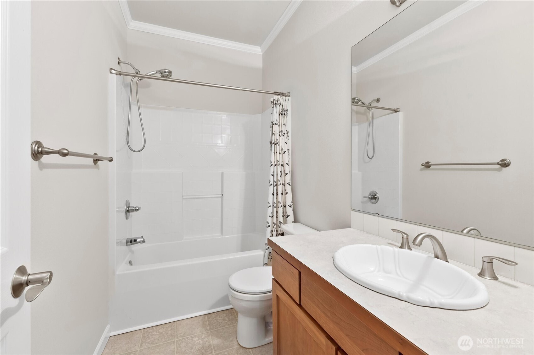 1149 Aaron Drive B Property Photo 27