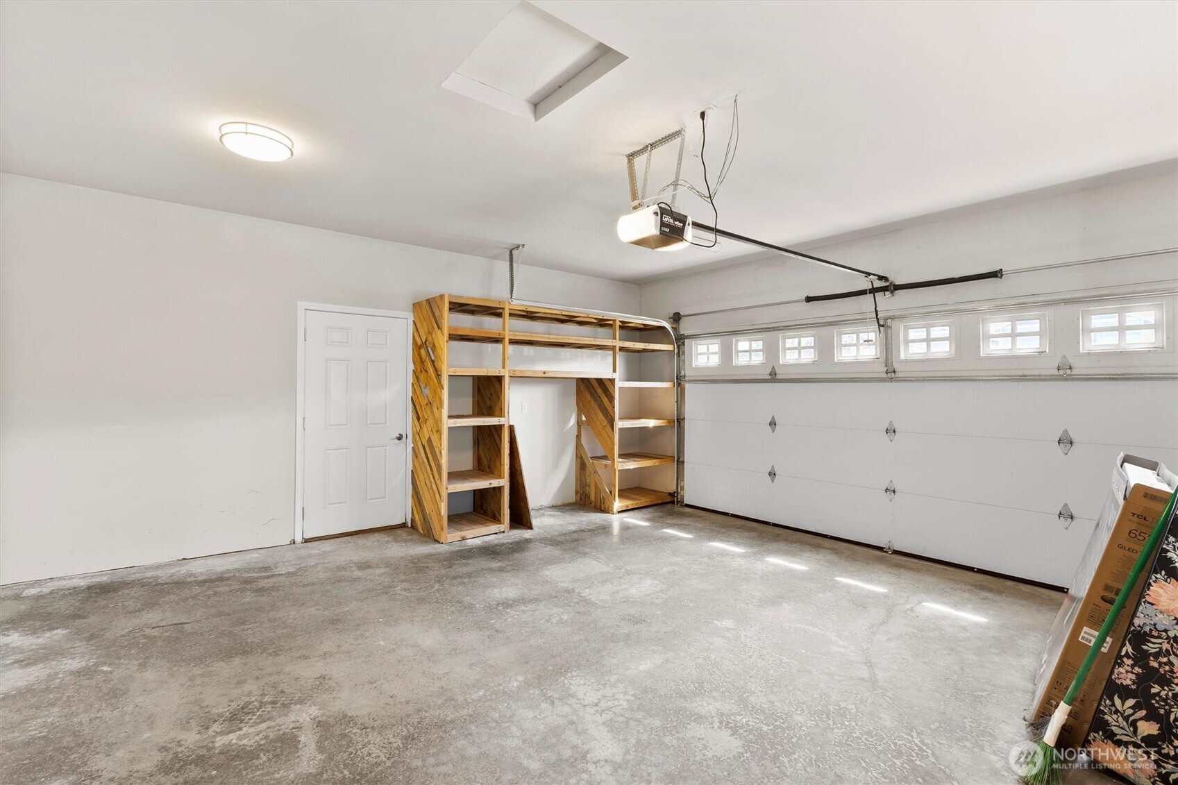 1149 Aaron Drive B Property Photo 38