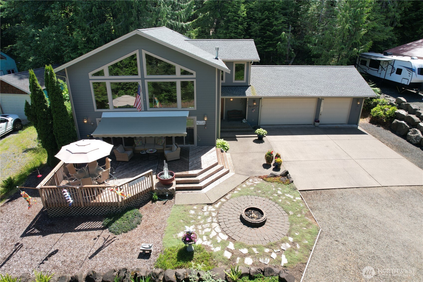 321 N Standstill Drive Wa9854 Property Photo 1