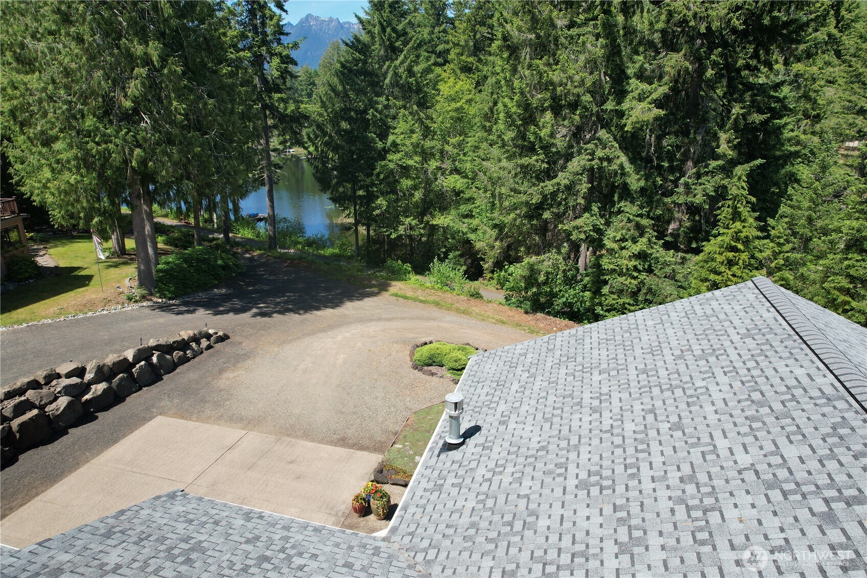 321 N Standstill Drive Wa9854 Property Photo 2