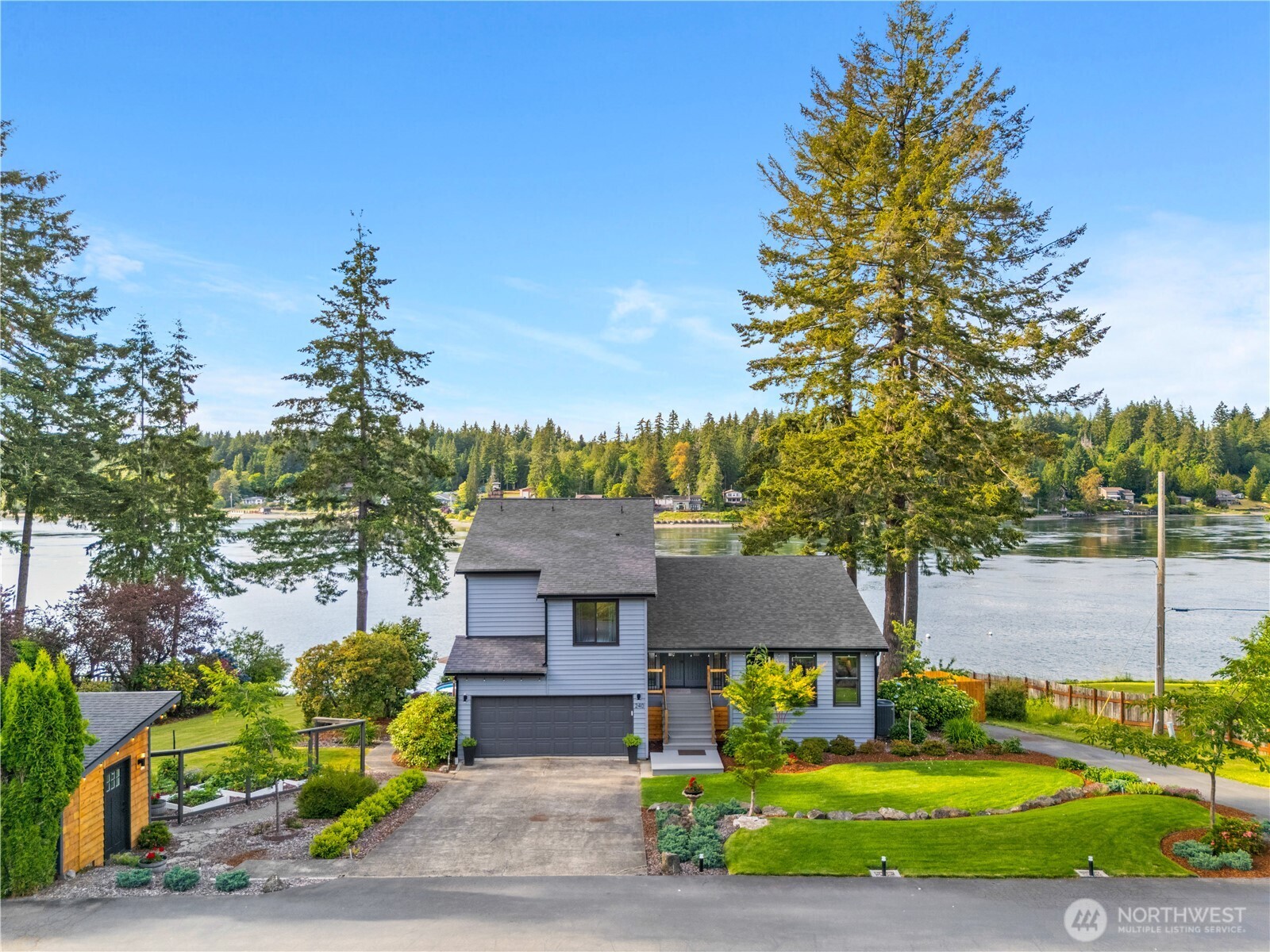 240 Se Mallard Beach Lane Property Photo 4