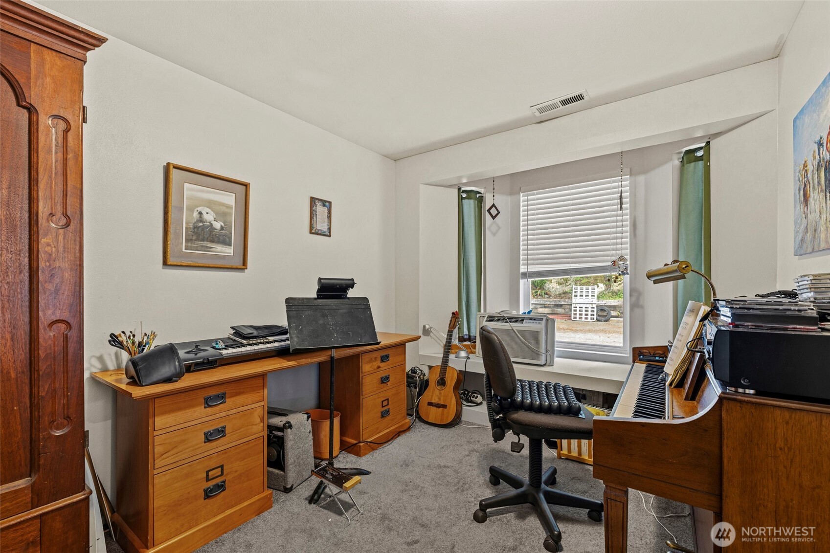 794 West Road Property Photo 11