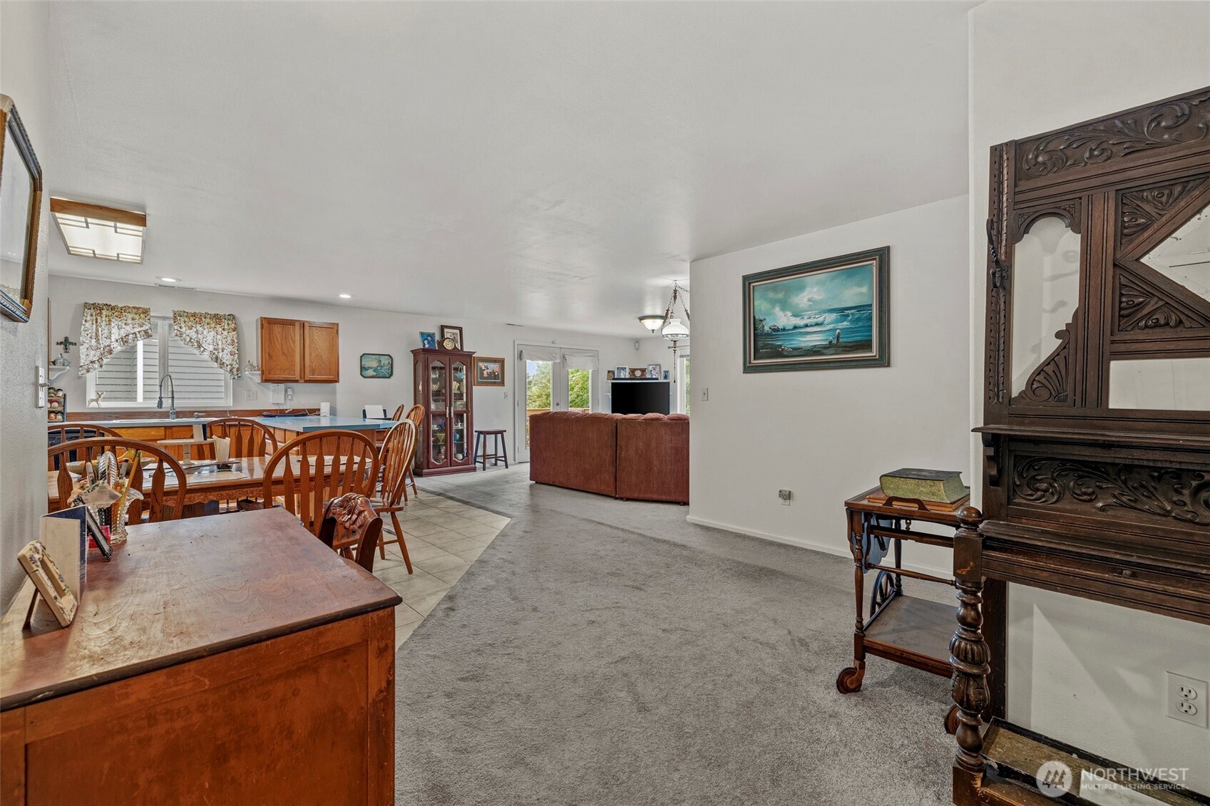 794 West Road Property Photo 12