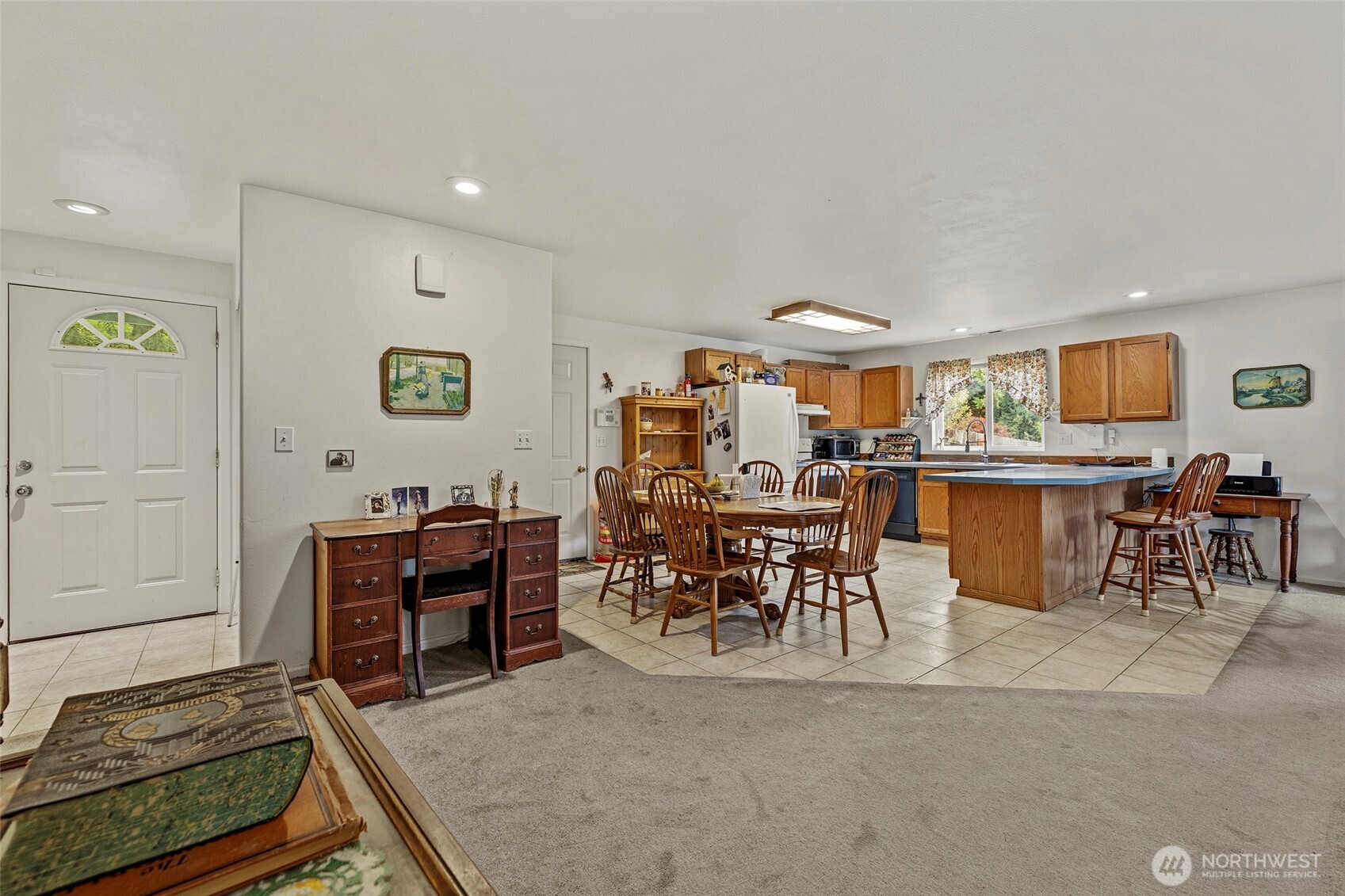 794 West Road Property Photo 13