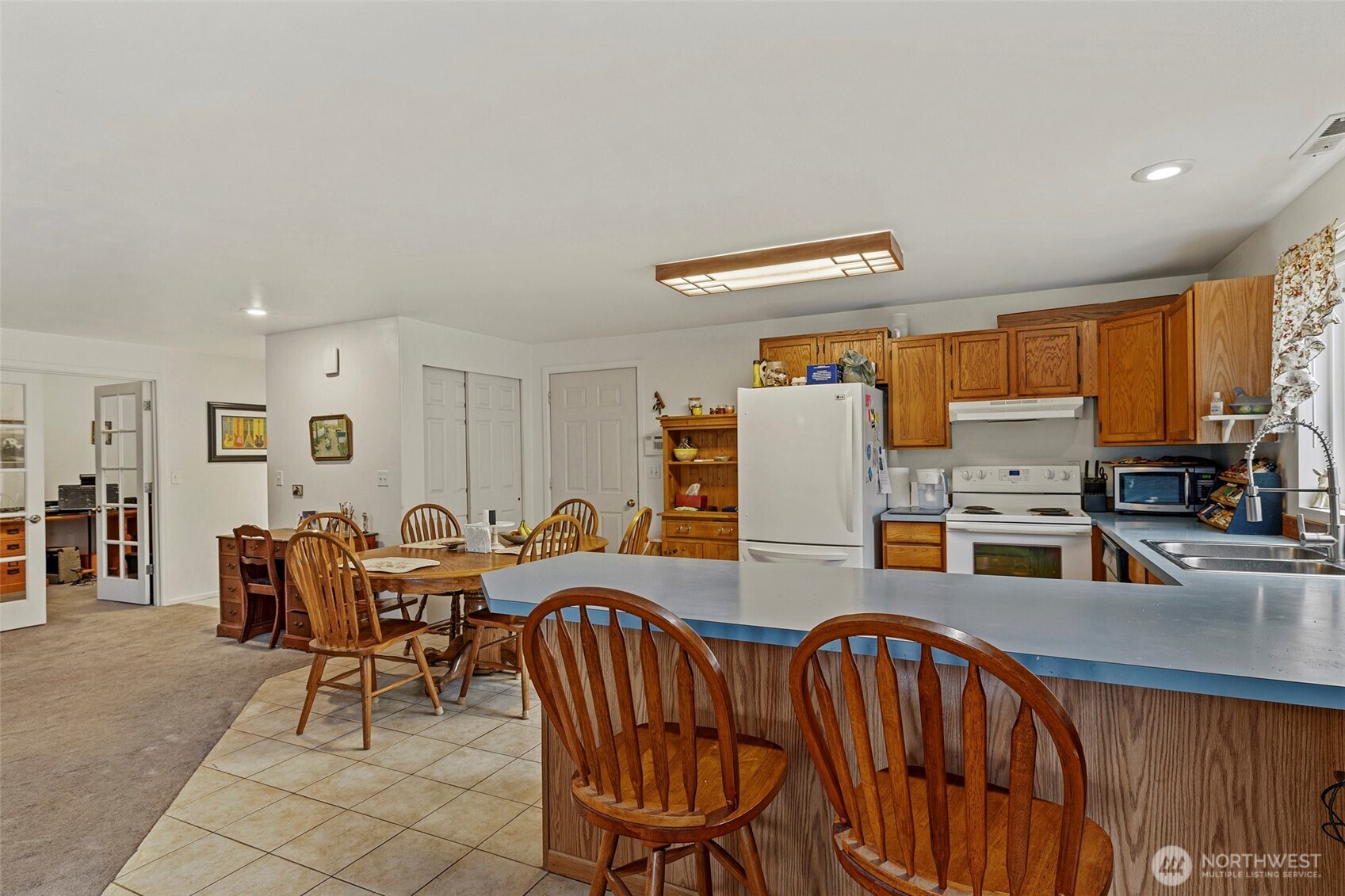 794 West Road Property Photo 17
