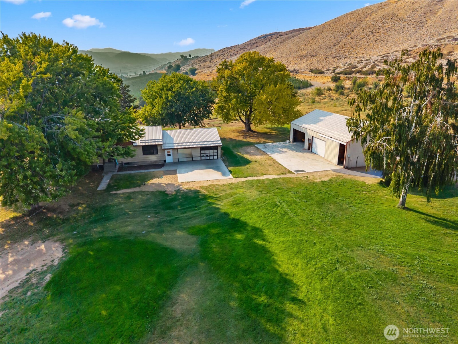 1550 Pear Lane Property Photo 1