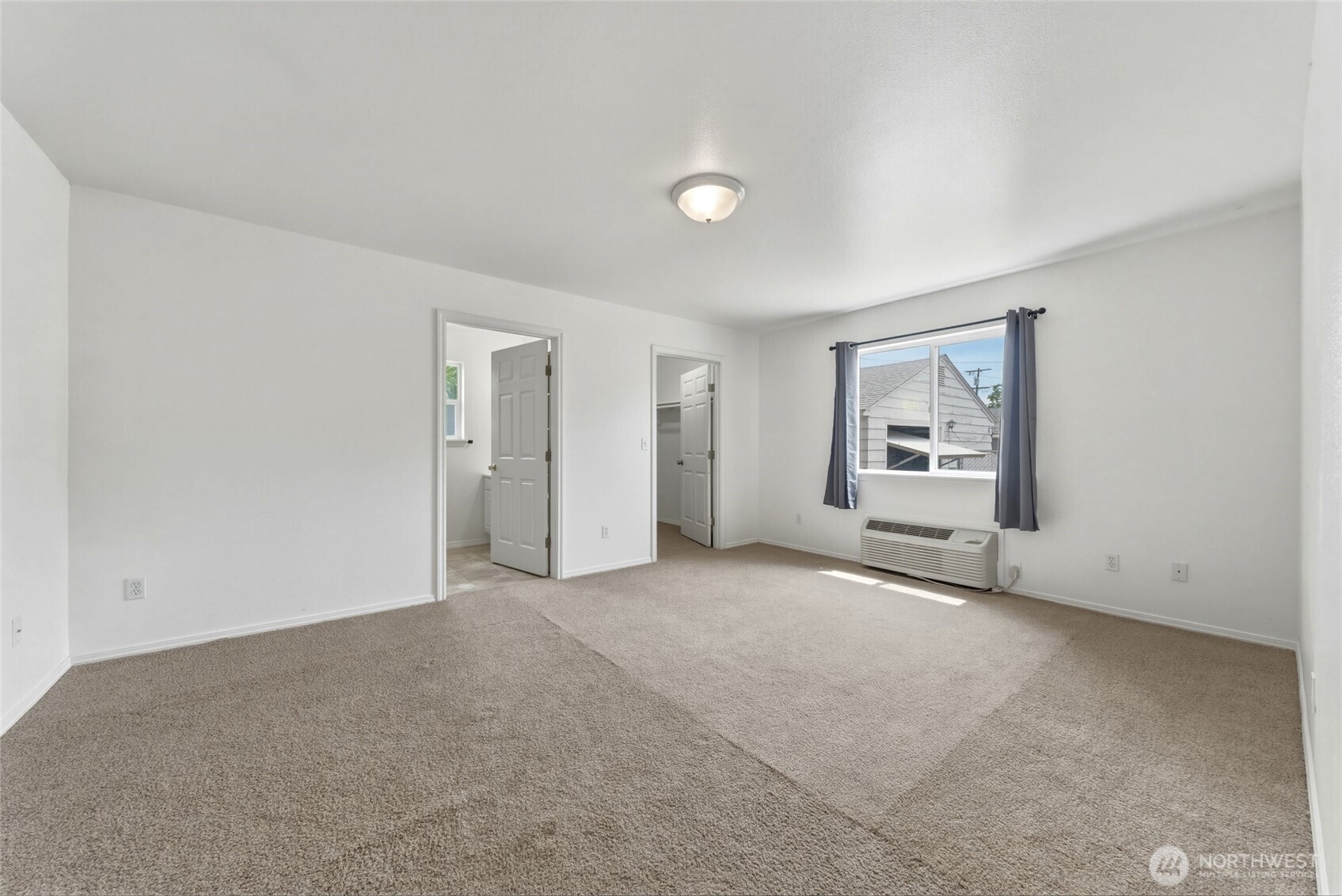 624 White Street Property Photo 10