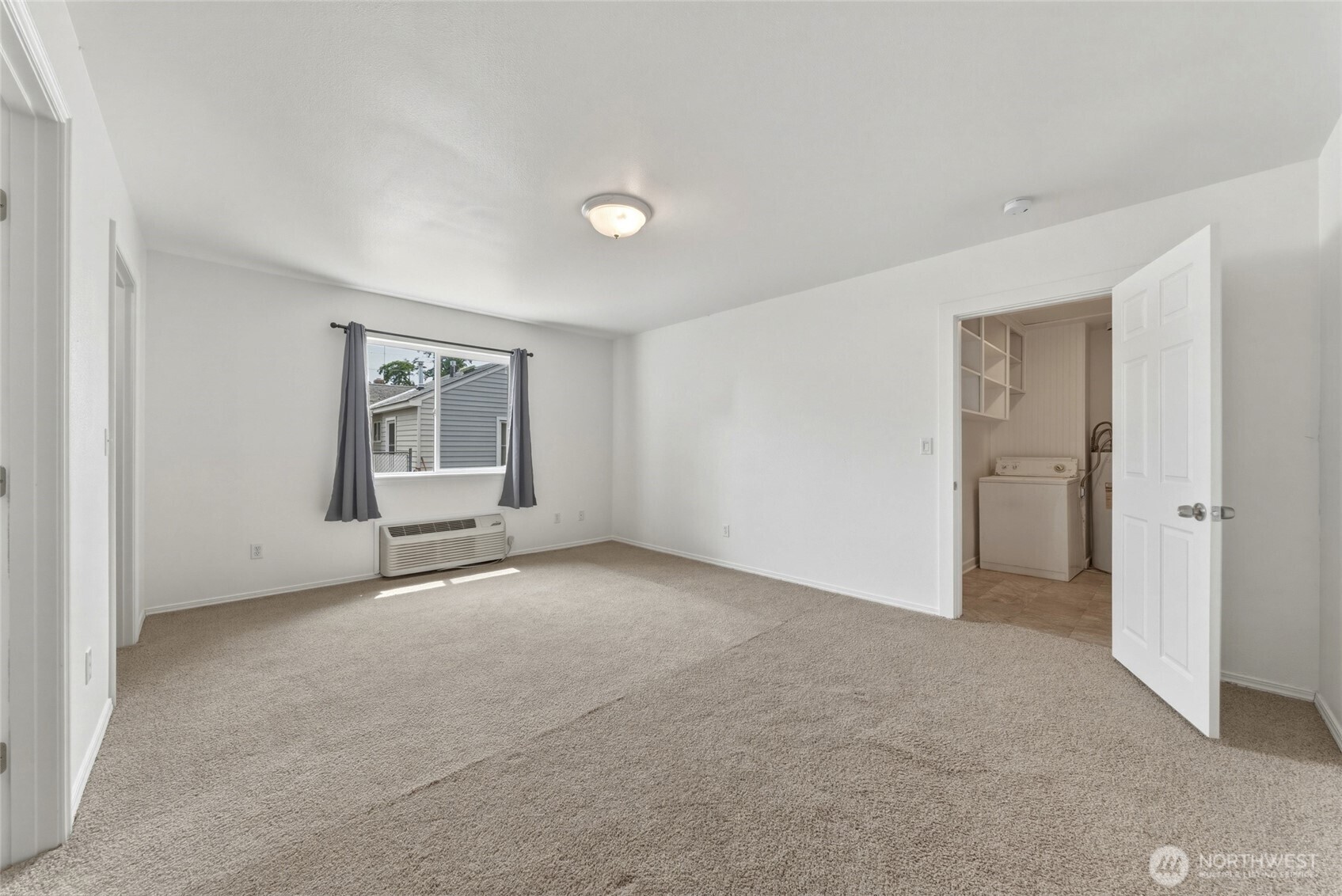 624 White Street Property Photo 11