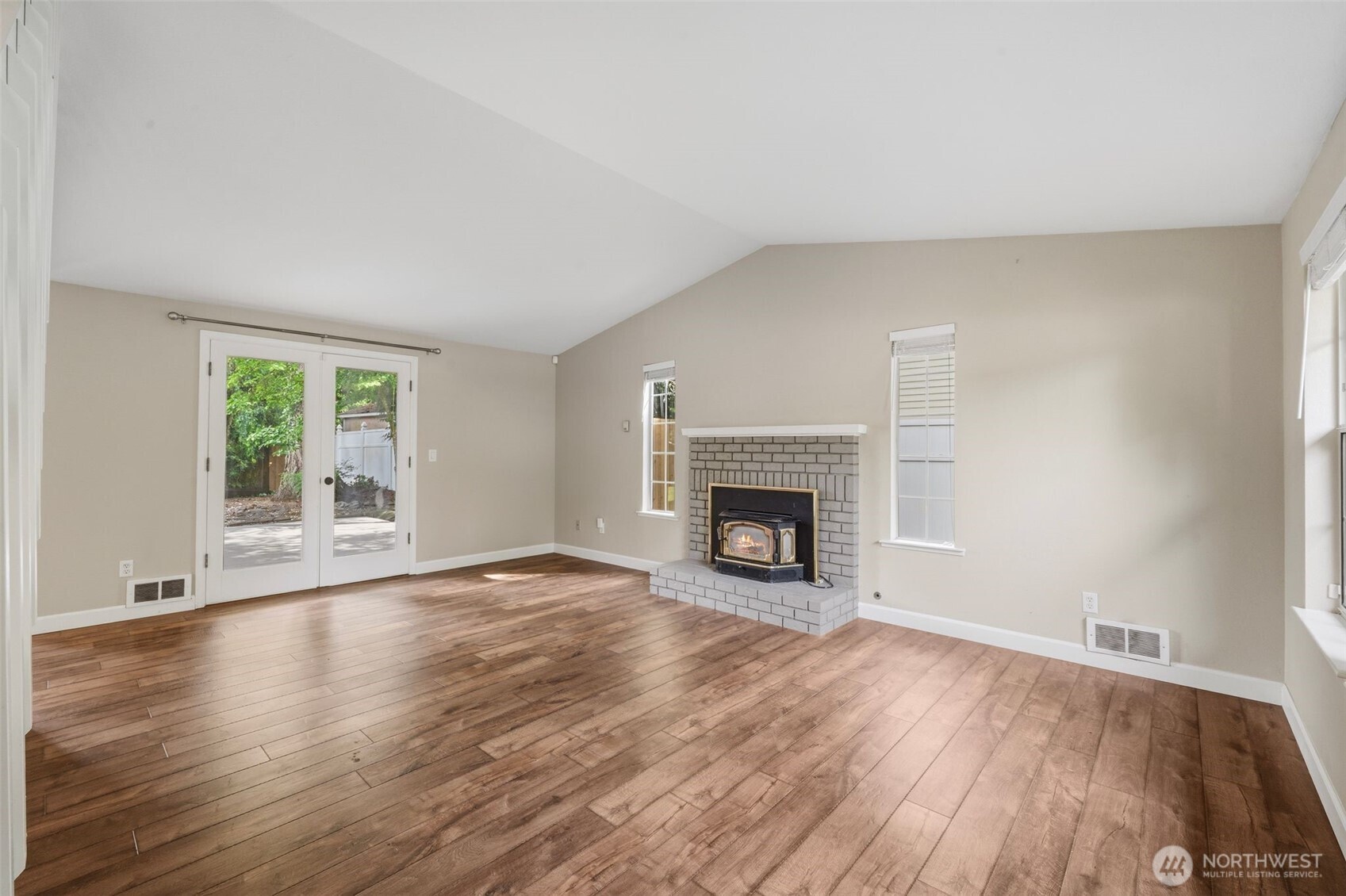 13611 49th Avenue Property Photo 7