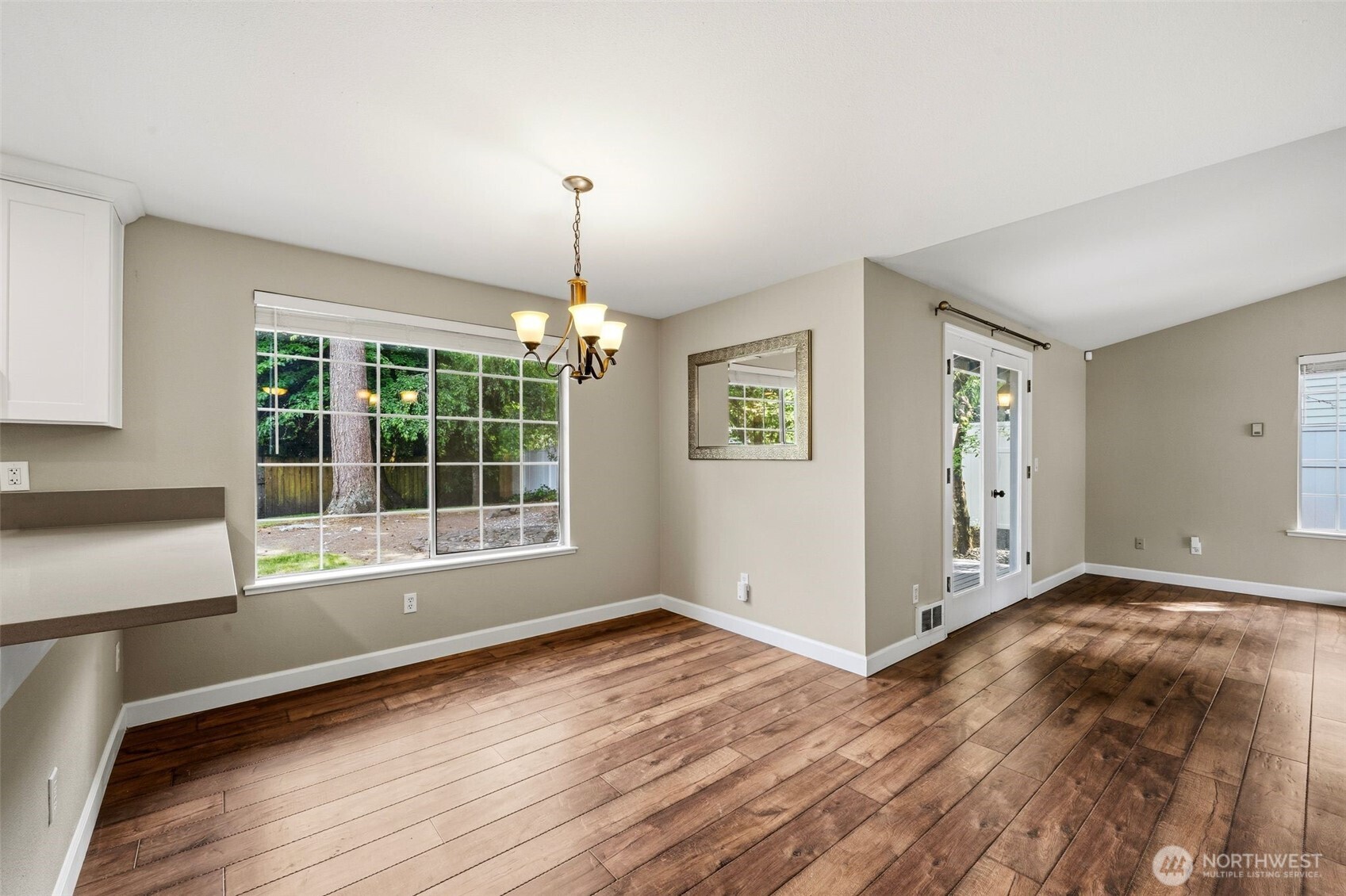 13611 49th Avenue Property Photo 8