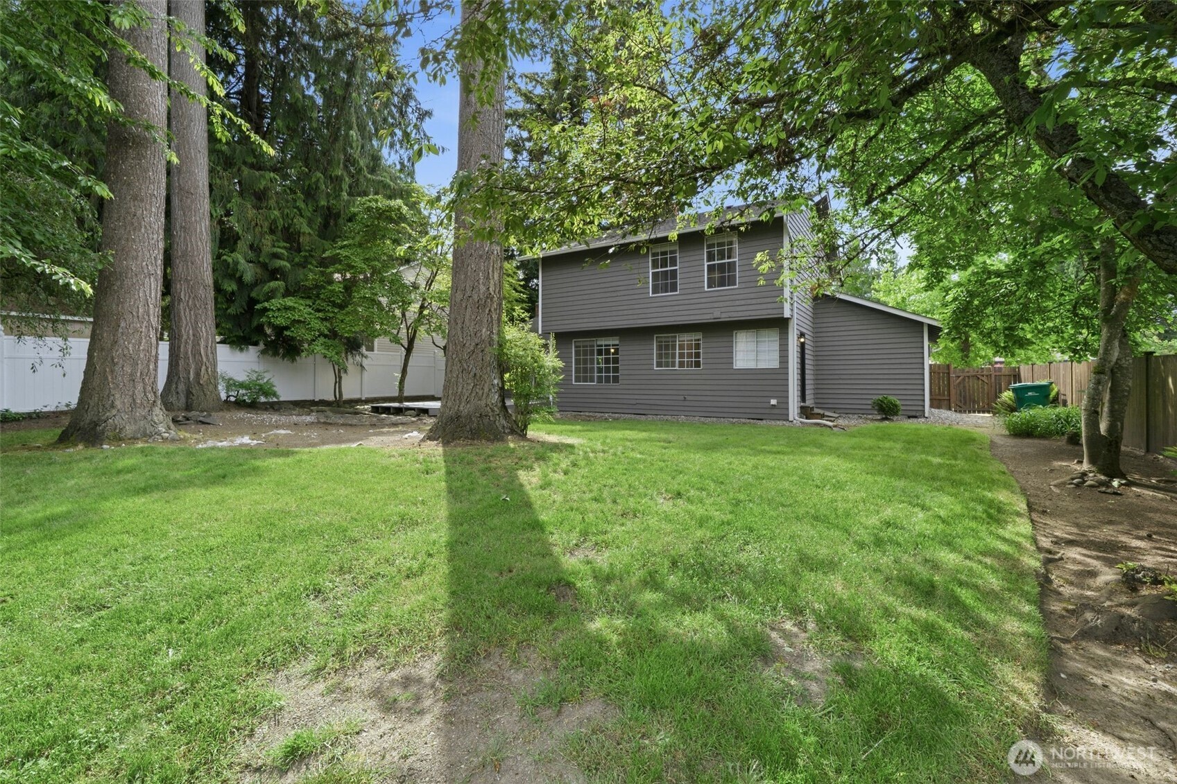 13611 49th Avenue Property Photo 31