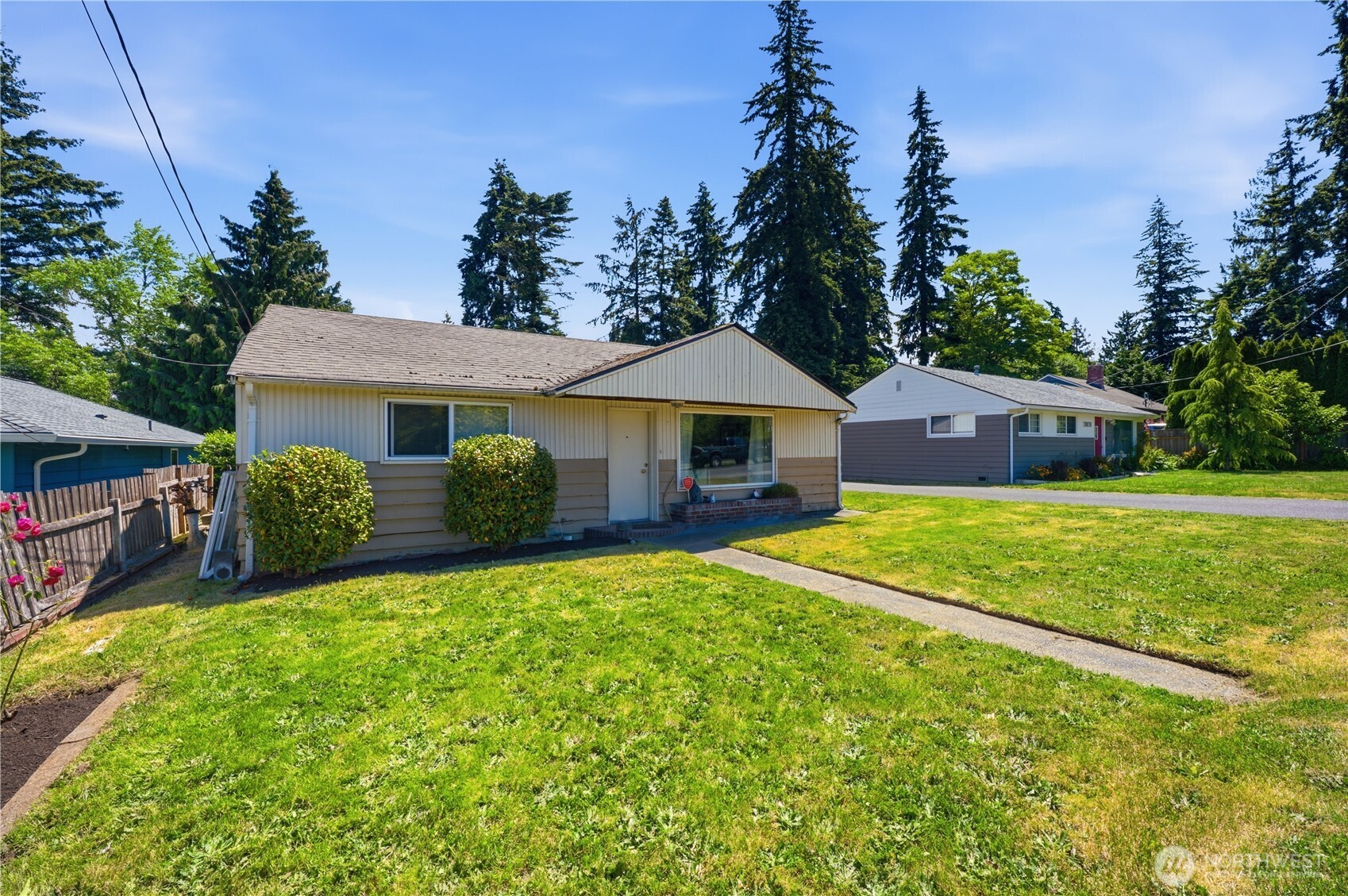 18824 Midvale Avenue Property Photo 2