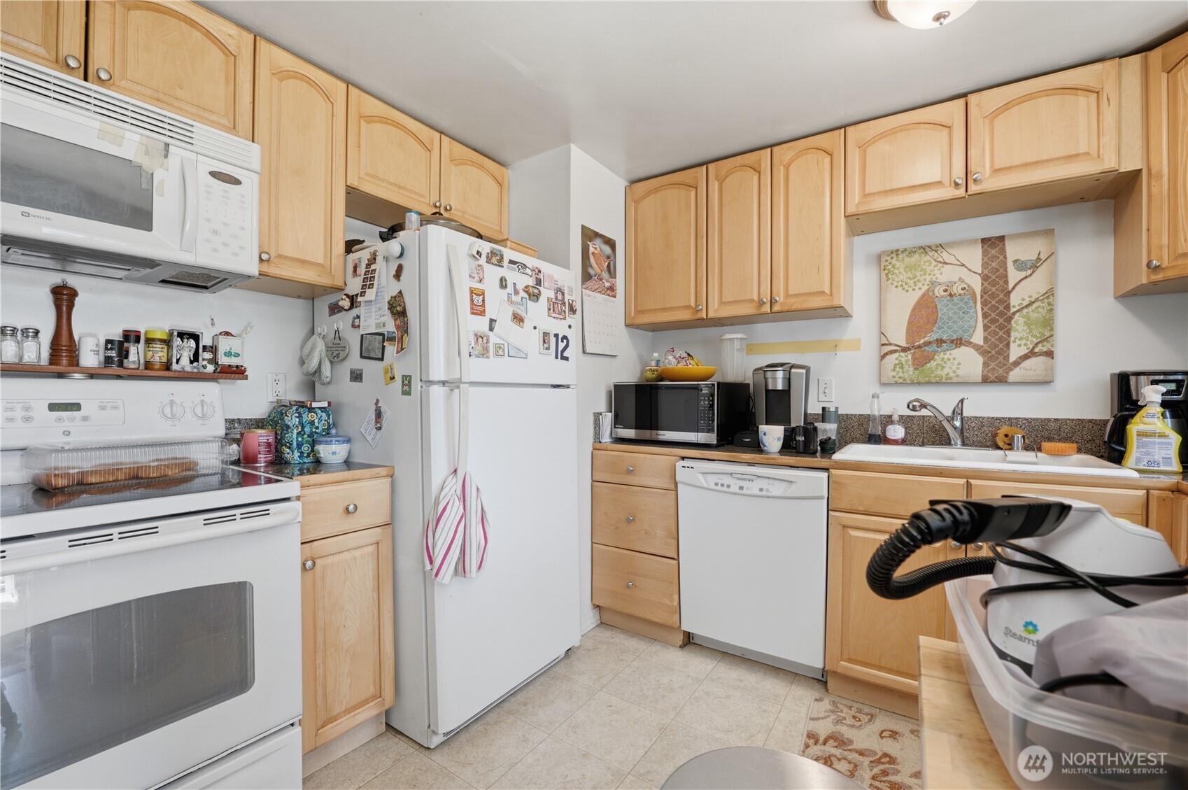 18824 Midvale Avenue Property Photo 11
