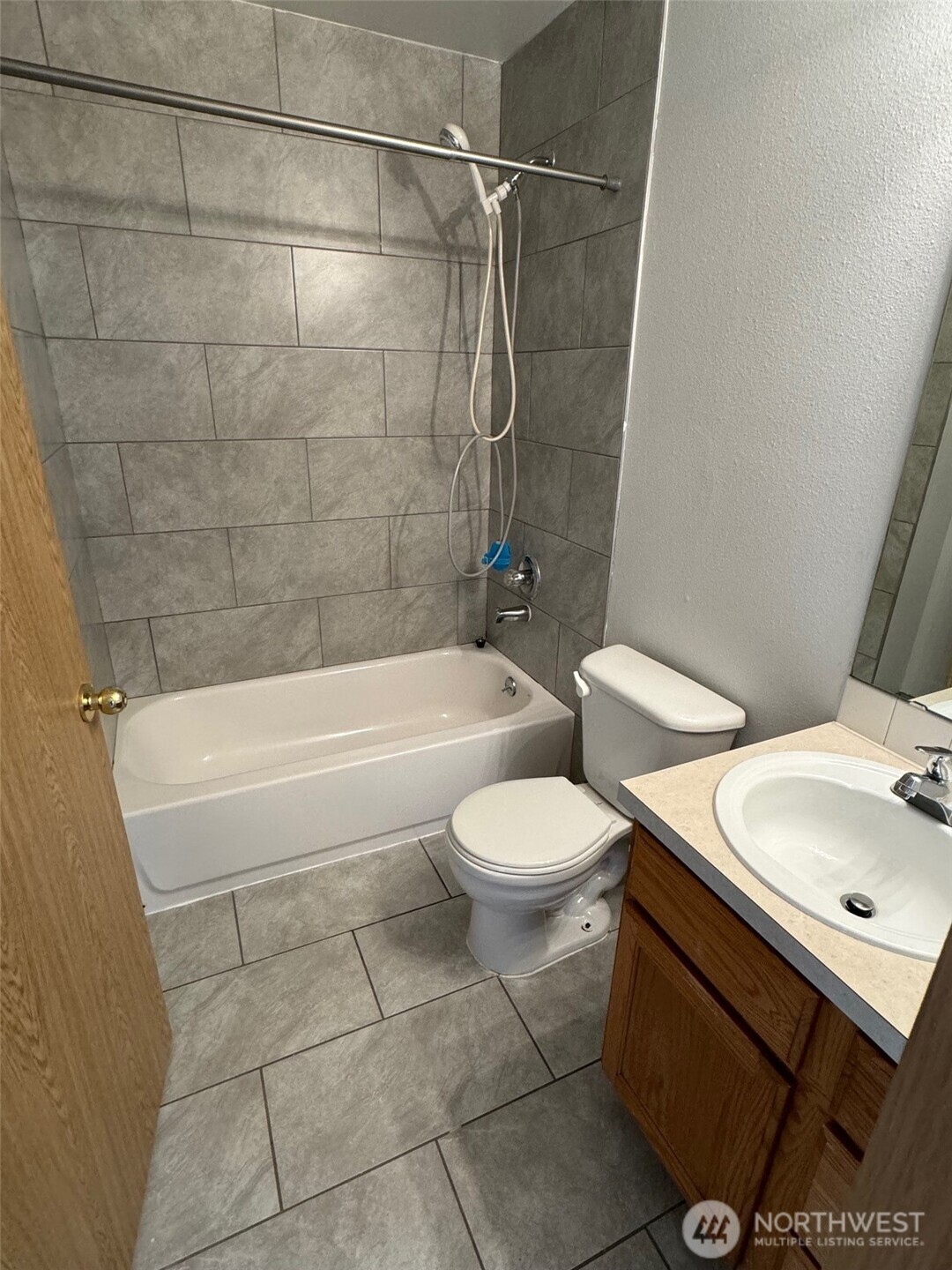 1608 1610 E 34th Street B Property Photo 9