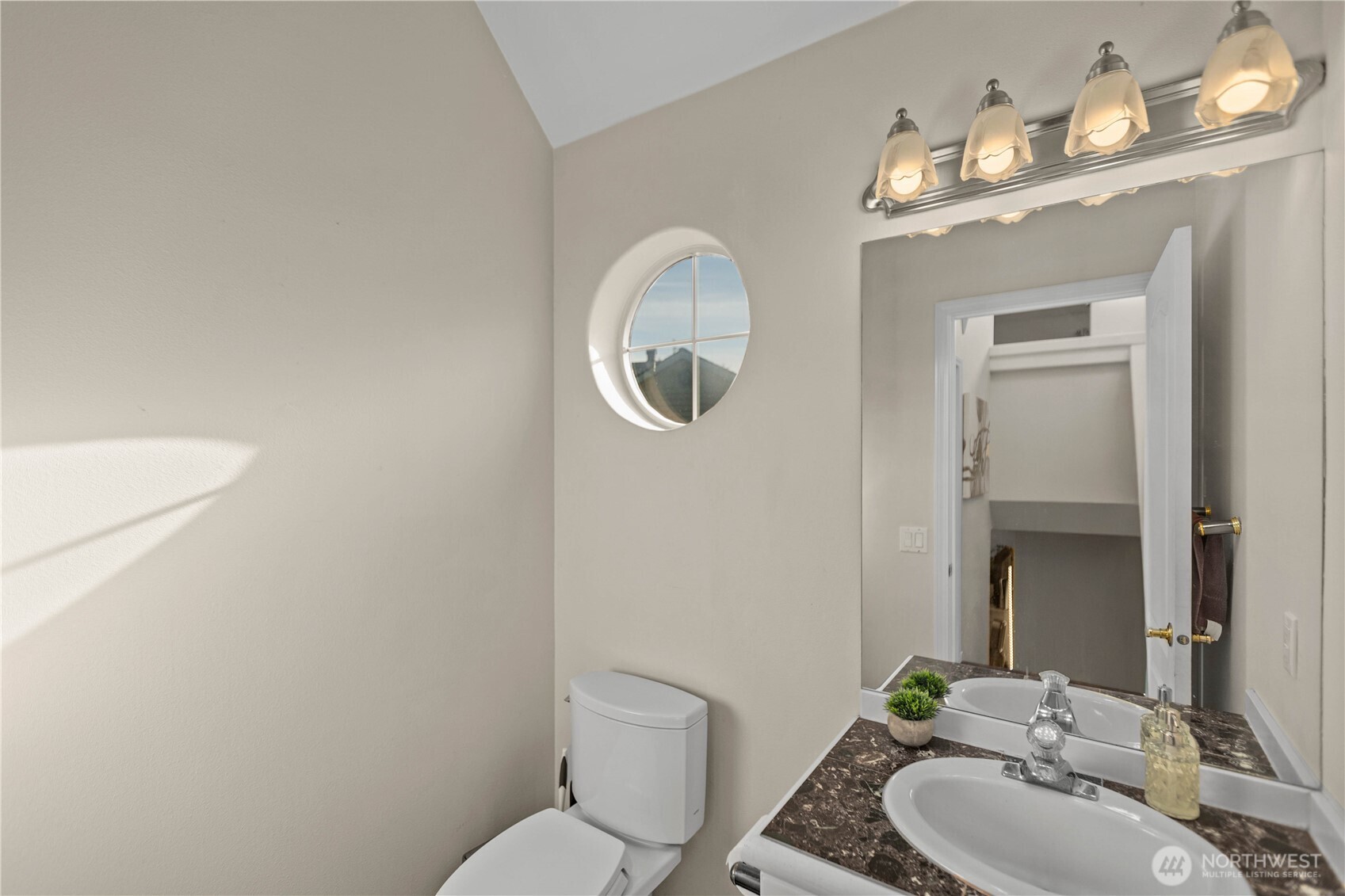 4033 120th Place Property Photo 7