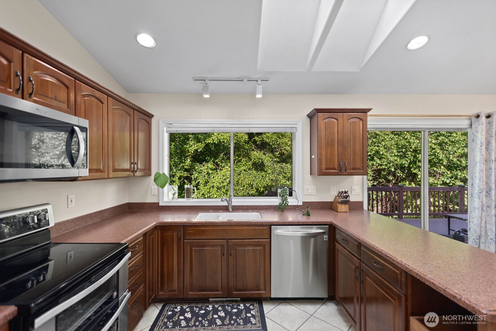 4033 120th Place Property Photo 11